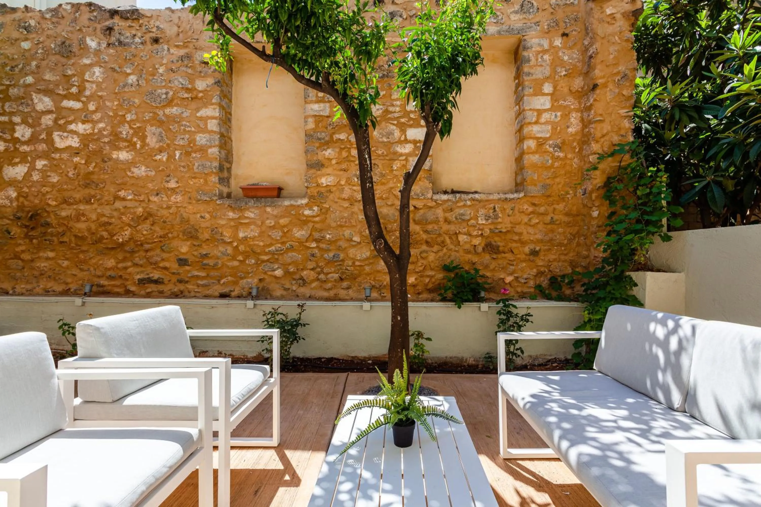 Patio in Kalamata Cosy Haven Hidden Gem In the City Center
