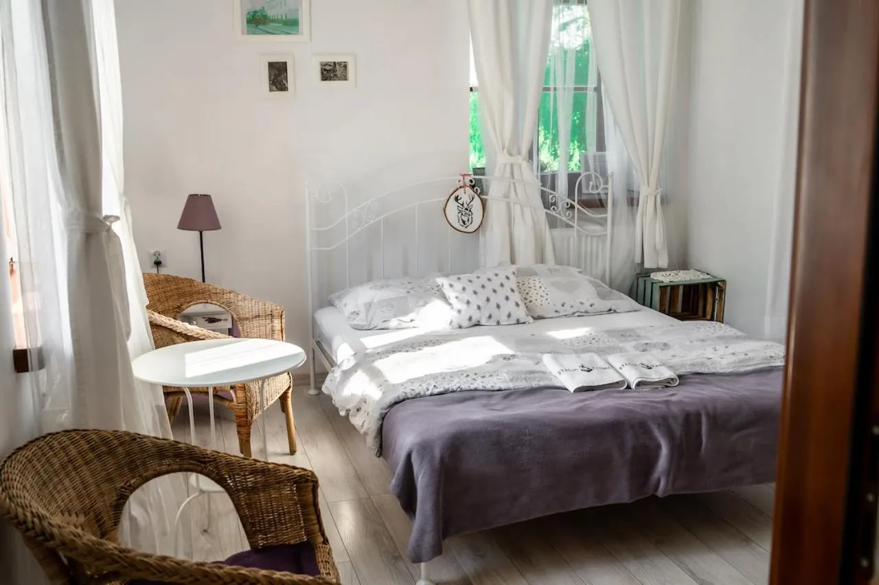 Bed in Apartamenty Stacja Kasina
