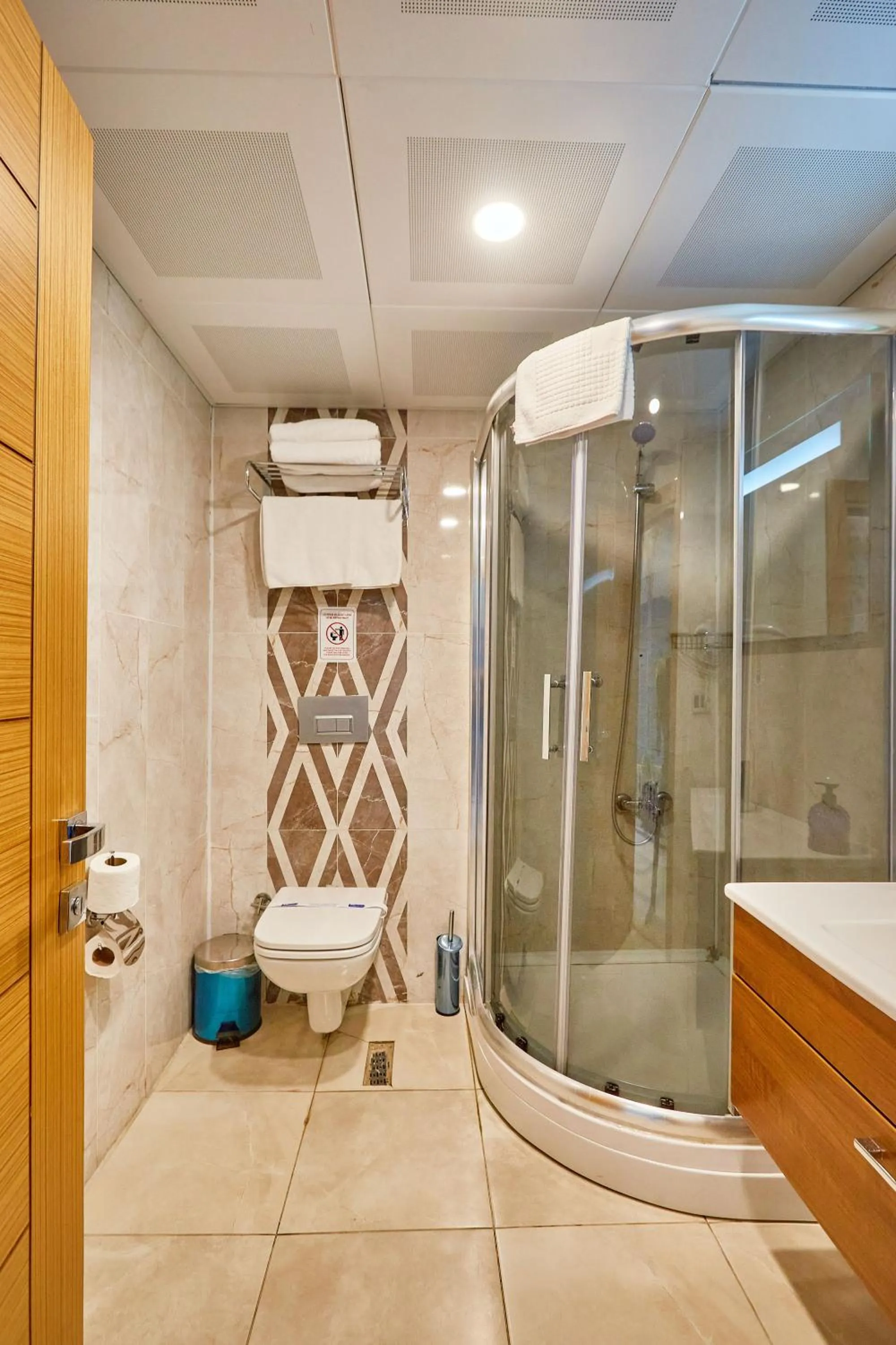 Bathroom in Ardey Hotel