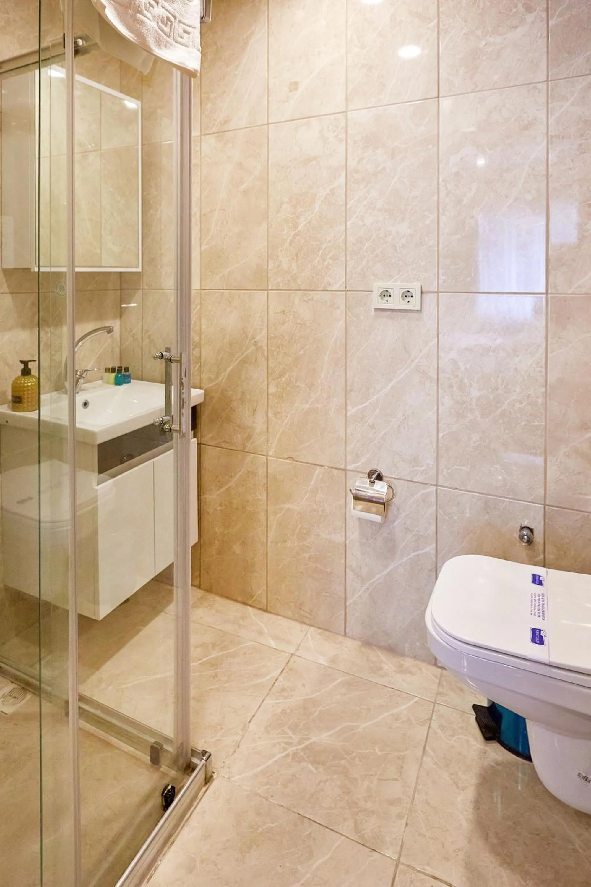 Bathroom in Ardey Hotel