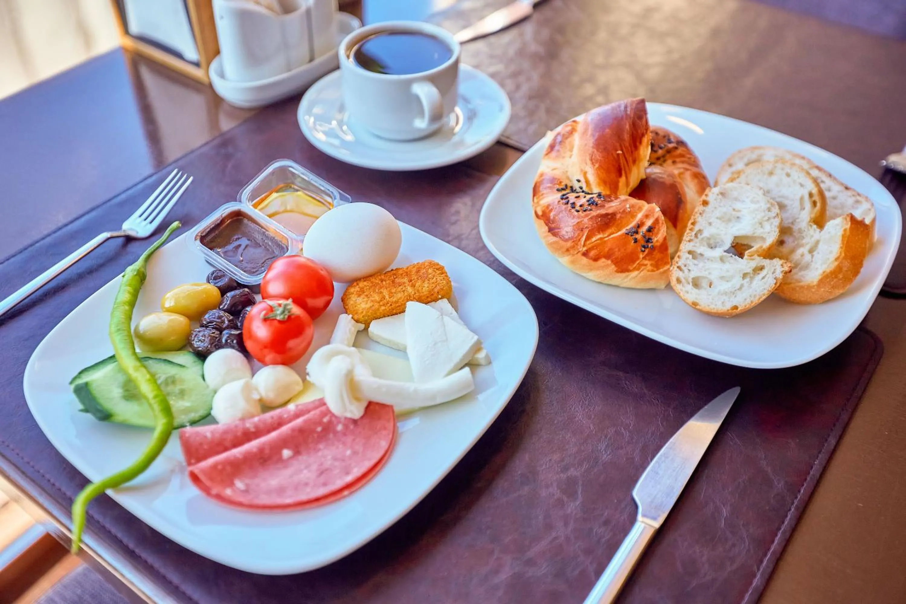 Restaurant/places to eat in Ardey Hotel