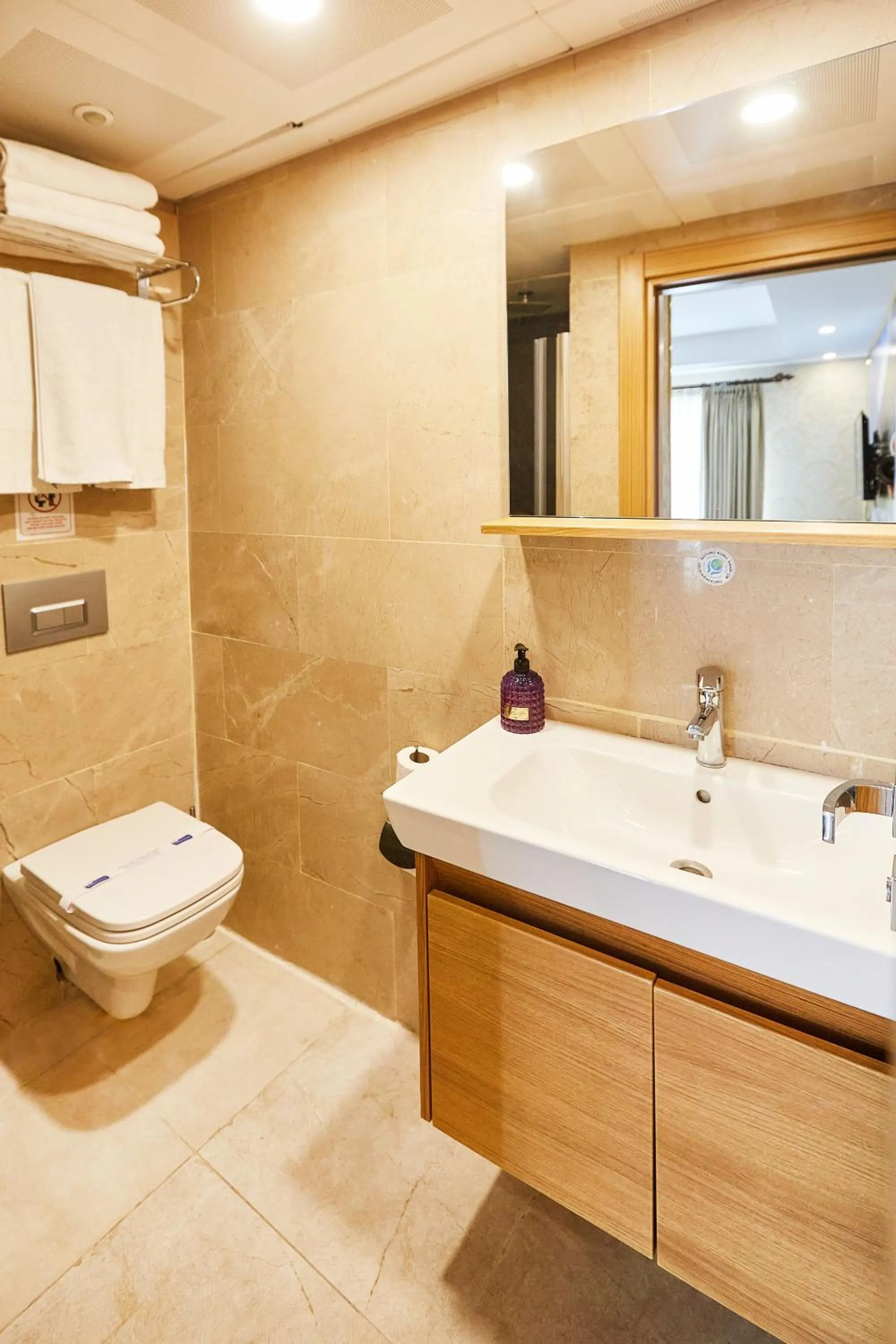 Bathroom in Ardey Hotel