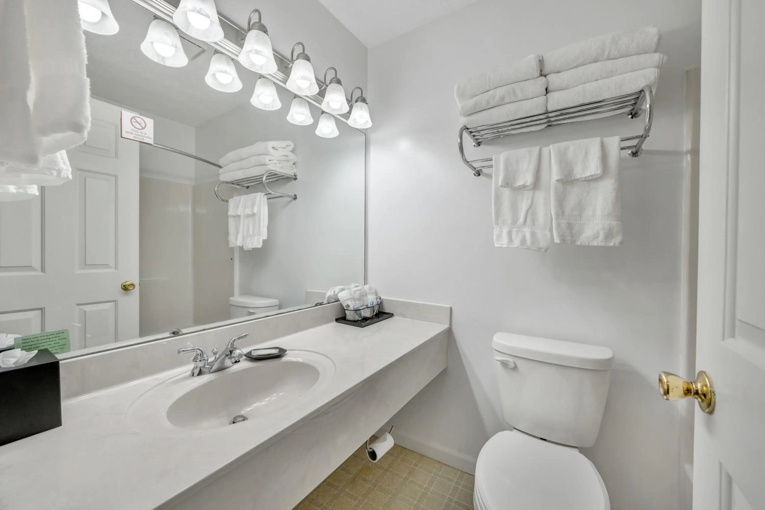 Bathroom in Halesford Harbour Resort - Smith Mountain Lake