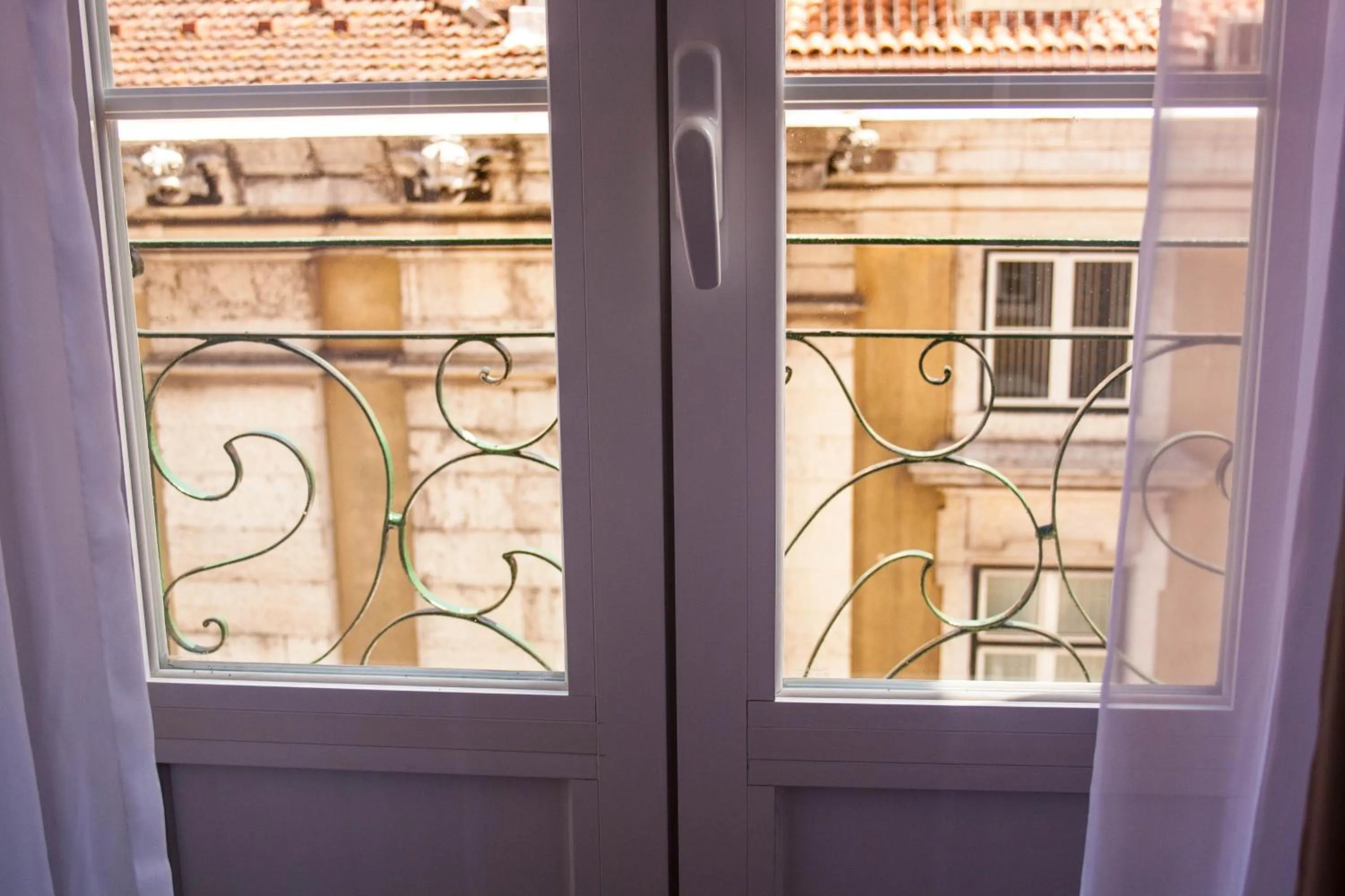 Decorative detail in Lisbon Arsenal Suites