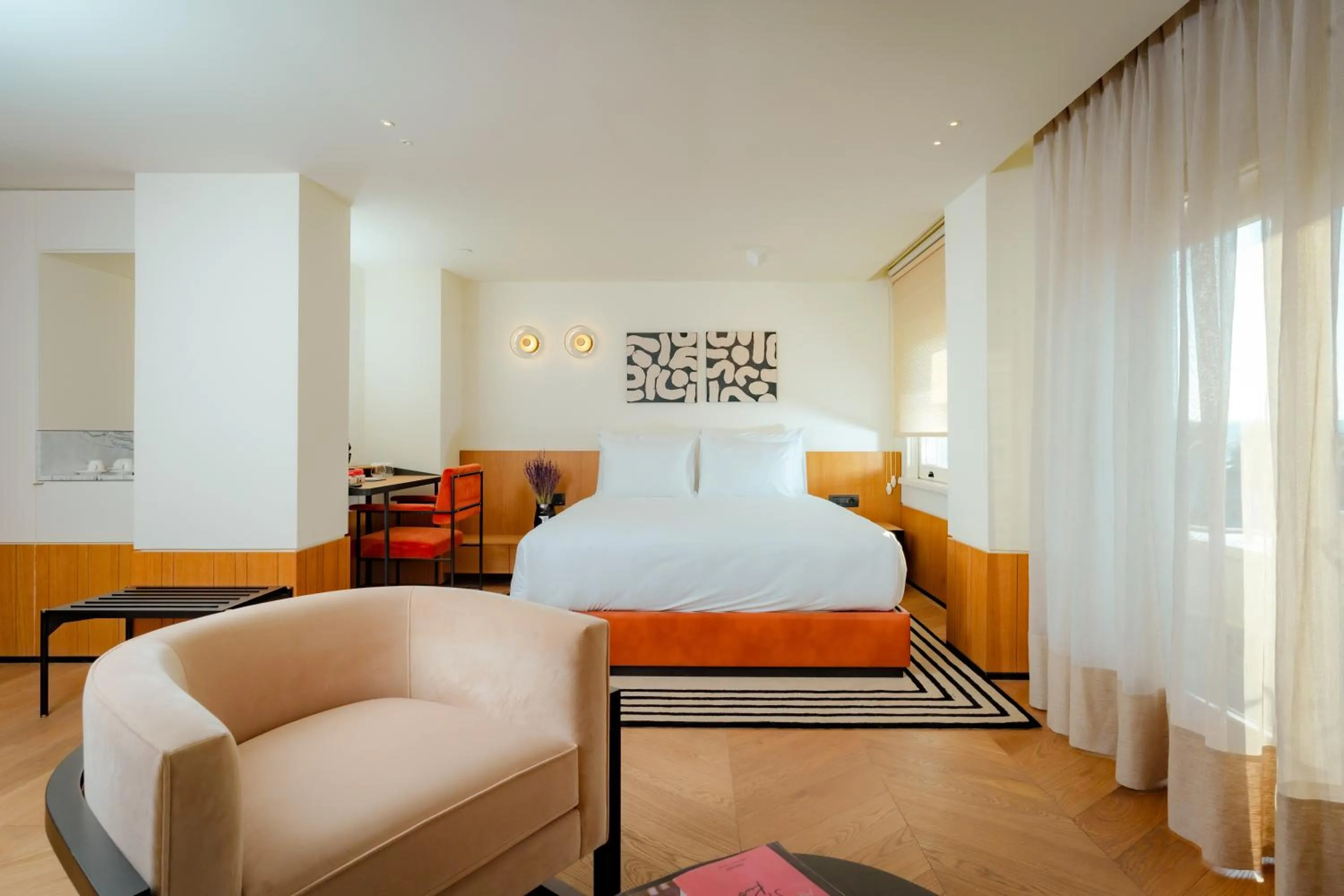 Massage, Bed in The Gift Hotel