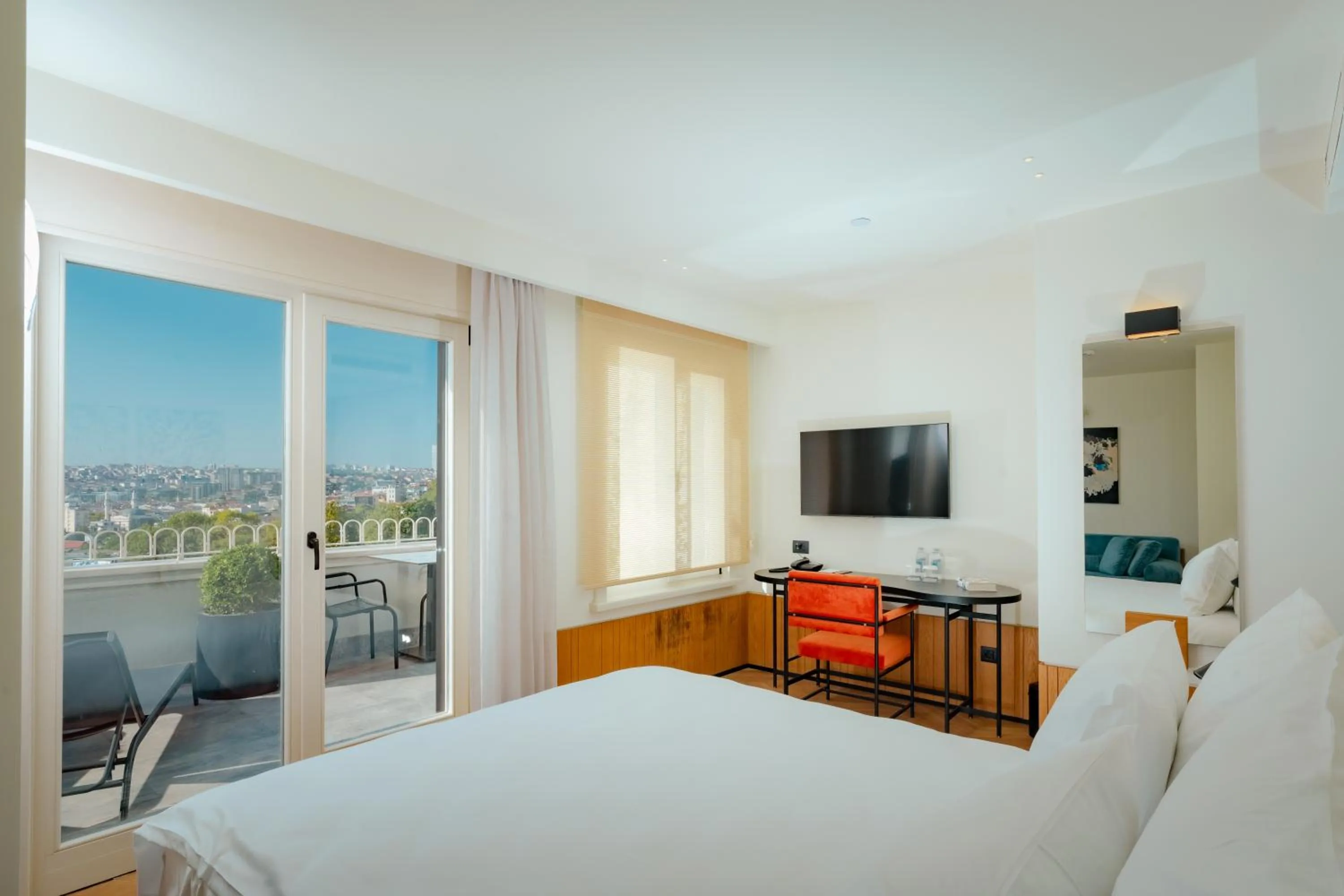 Massage, Bed in The Gift Hotel