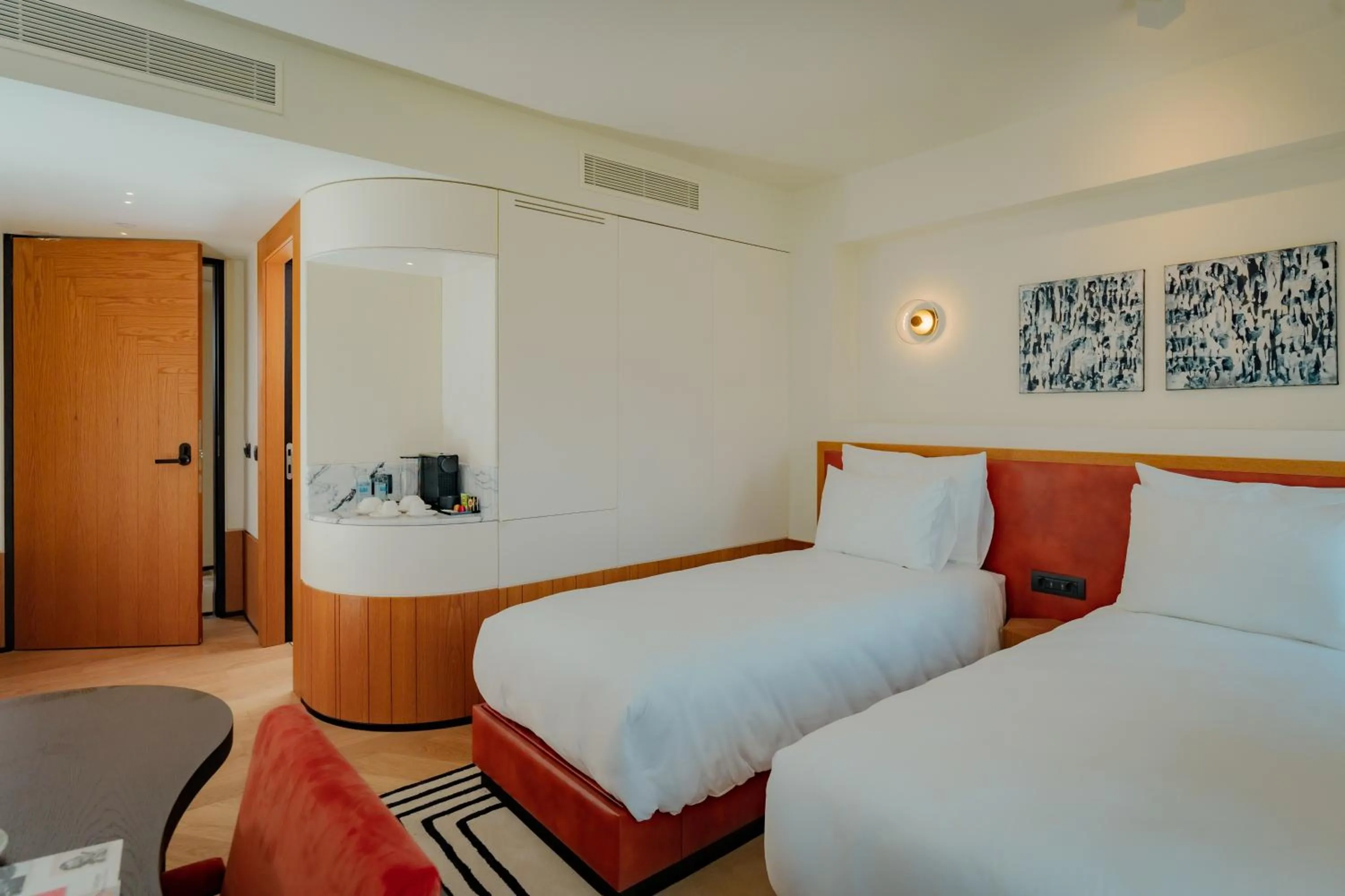 Massage, Bed in The Gift Hotel