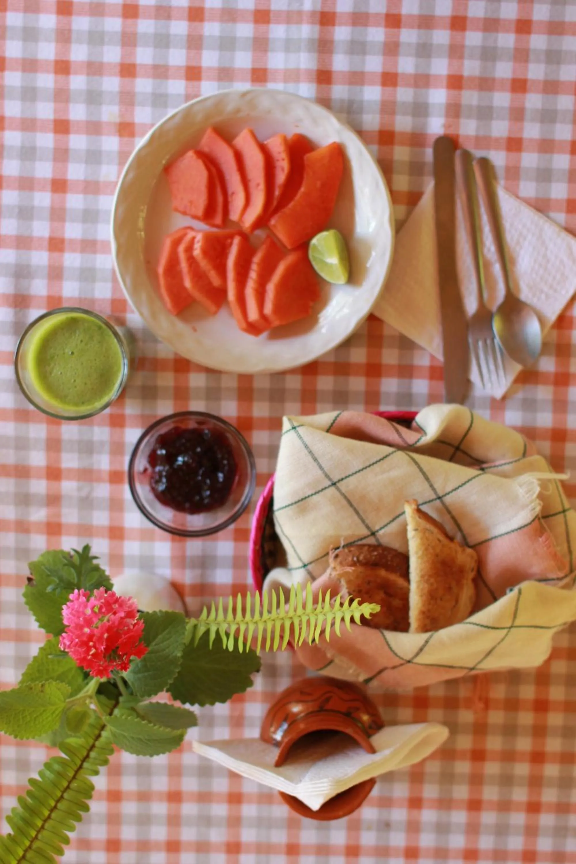 Breakfast in Eco-Hotel Nueva Altia