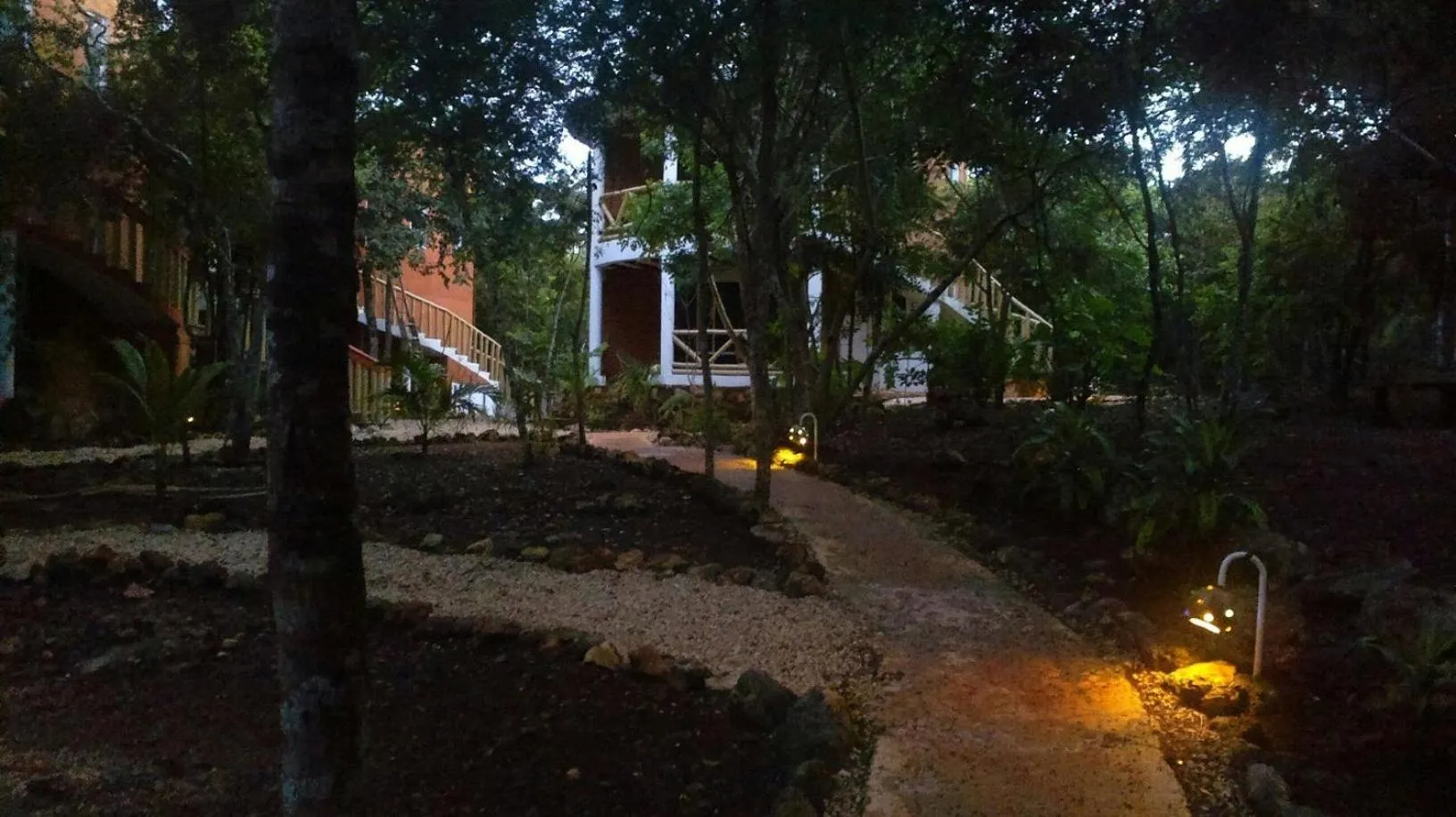 Night in Eco-Hotel Nueva Altia