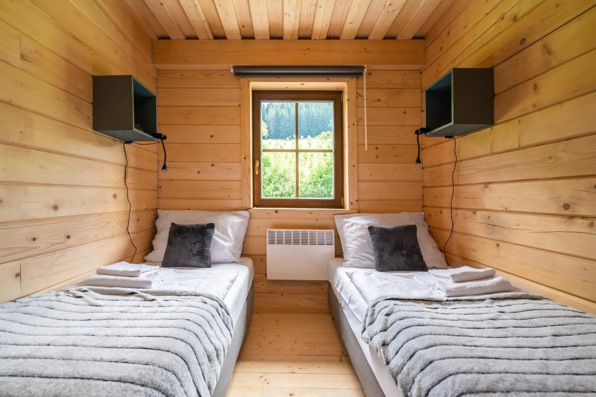 Bedroom, Bed in Dvě chalupy - Velké Karlovice