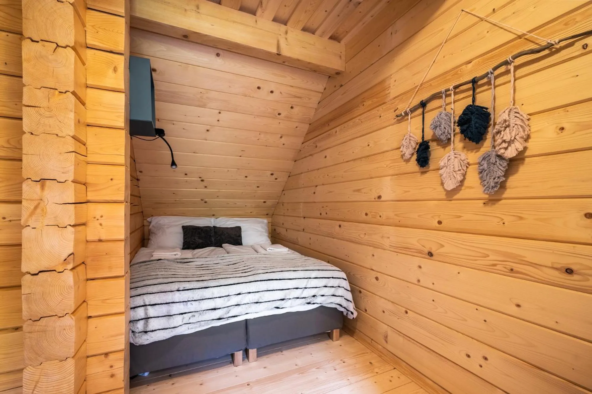 Bedroom, Bed in Dvě chalupy - Velké Karlovice