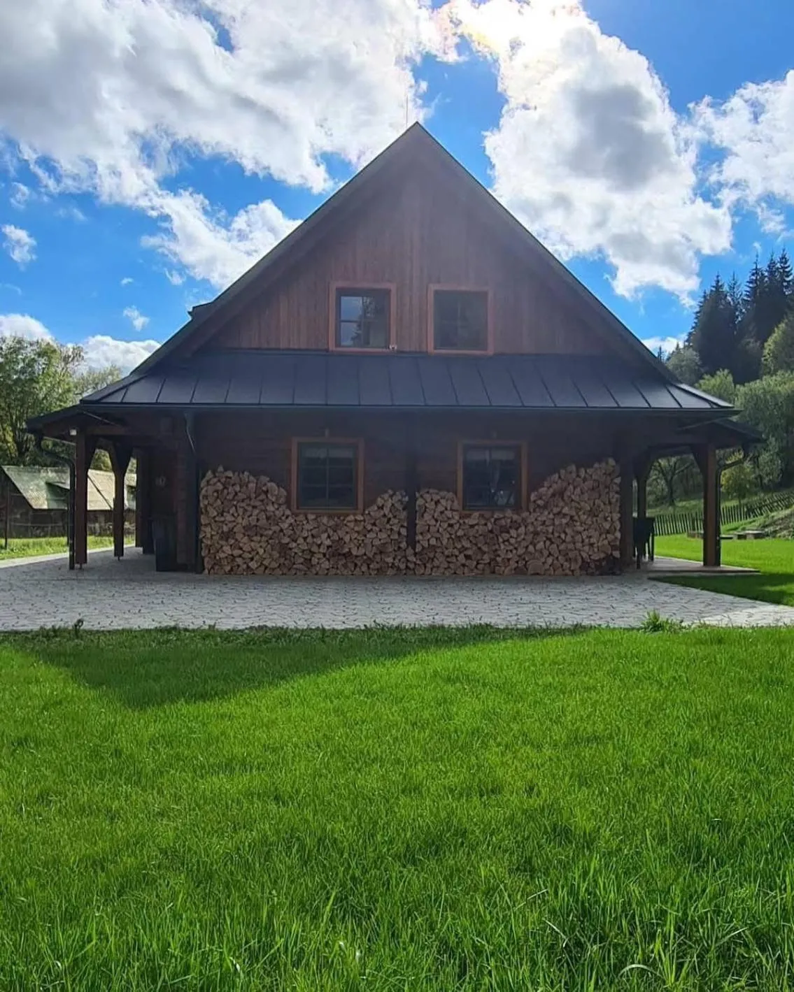 Property building in Dvě chalupy - Velké Karlovice