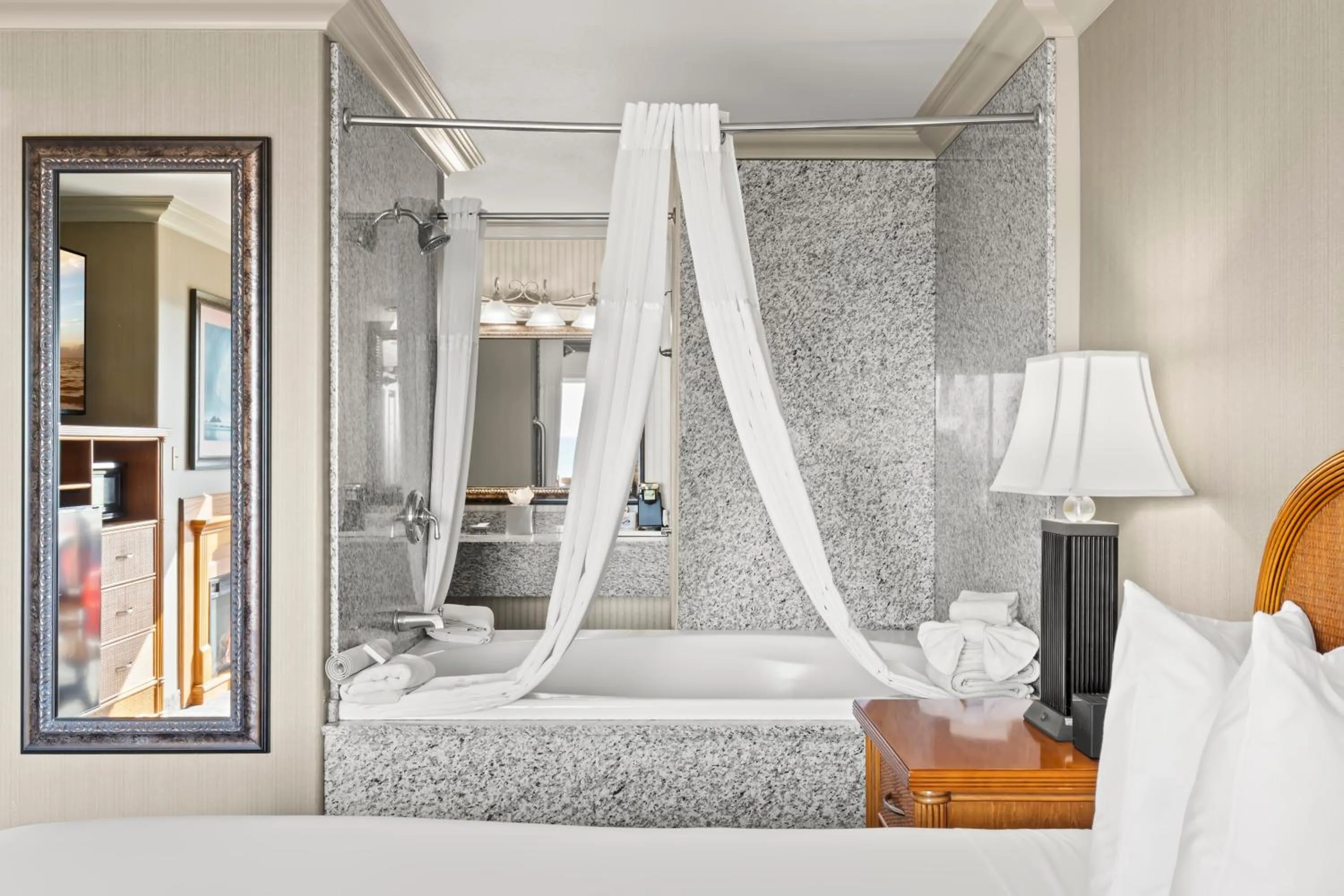 Bed in Surf and Sand Lodge