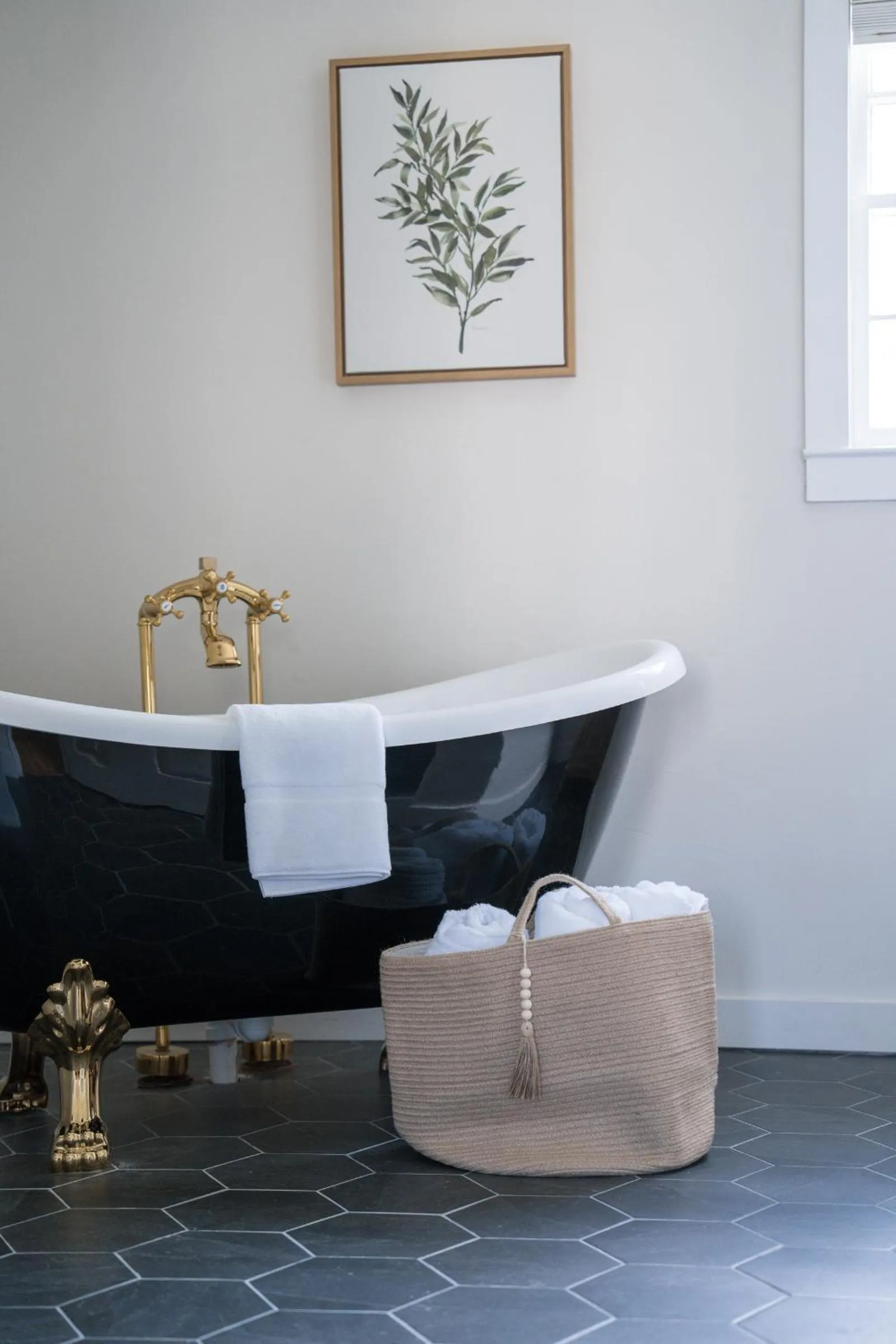 Bathroom in The Victorian Inn Blowing Rock
