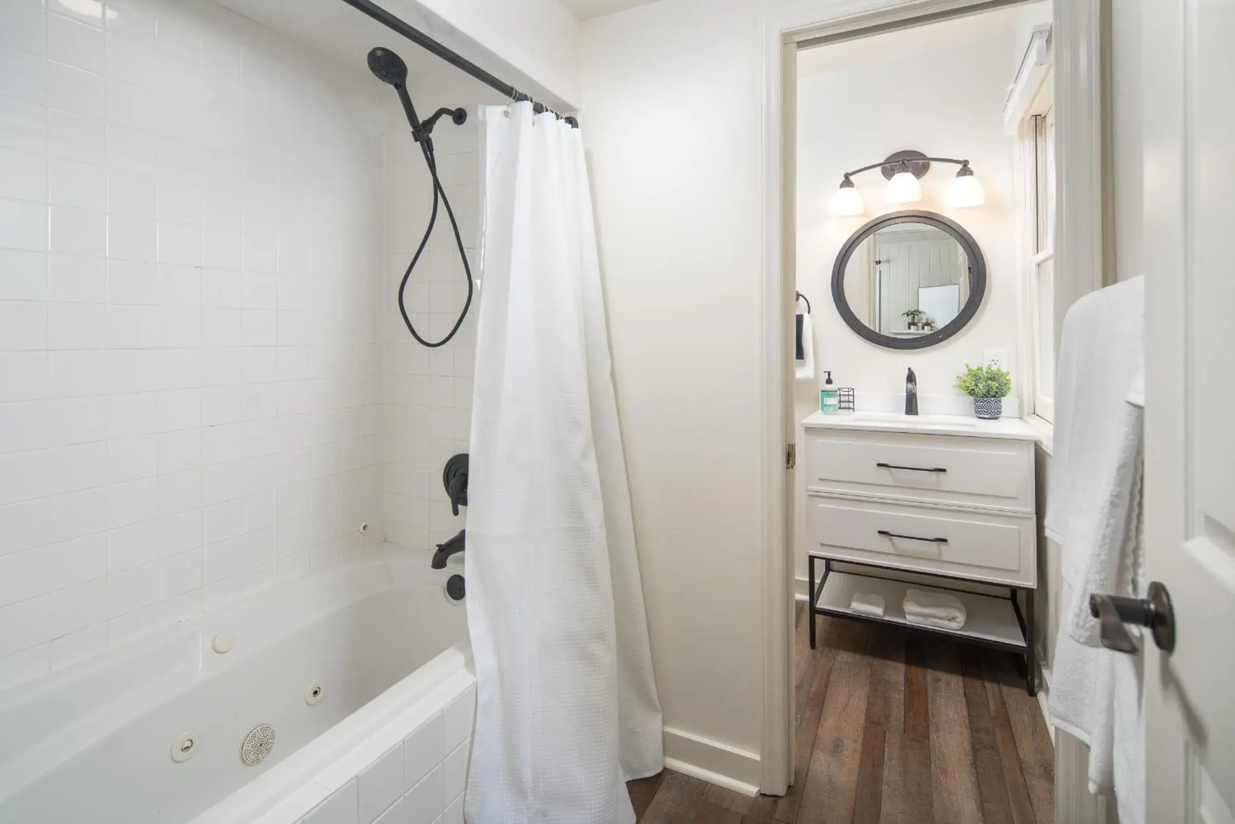 Two-Bedroom Chalet in The Victorian Inn Blowing Rock Two-Bedroom Chalet in The Victorian Inn Blowing Rock