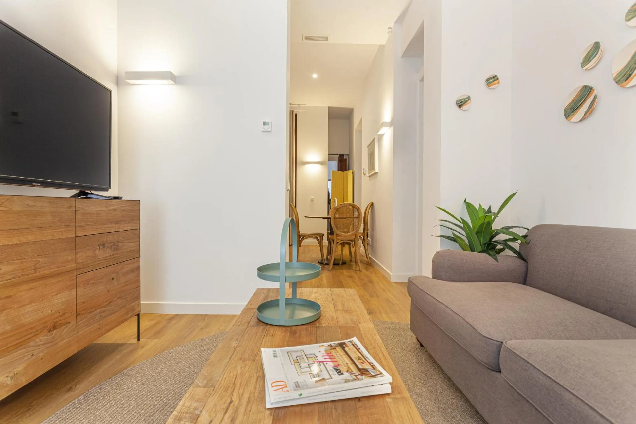 Communal lounge/ TV room in Bellas Artes en Madrid