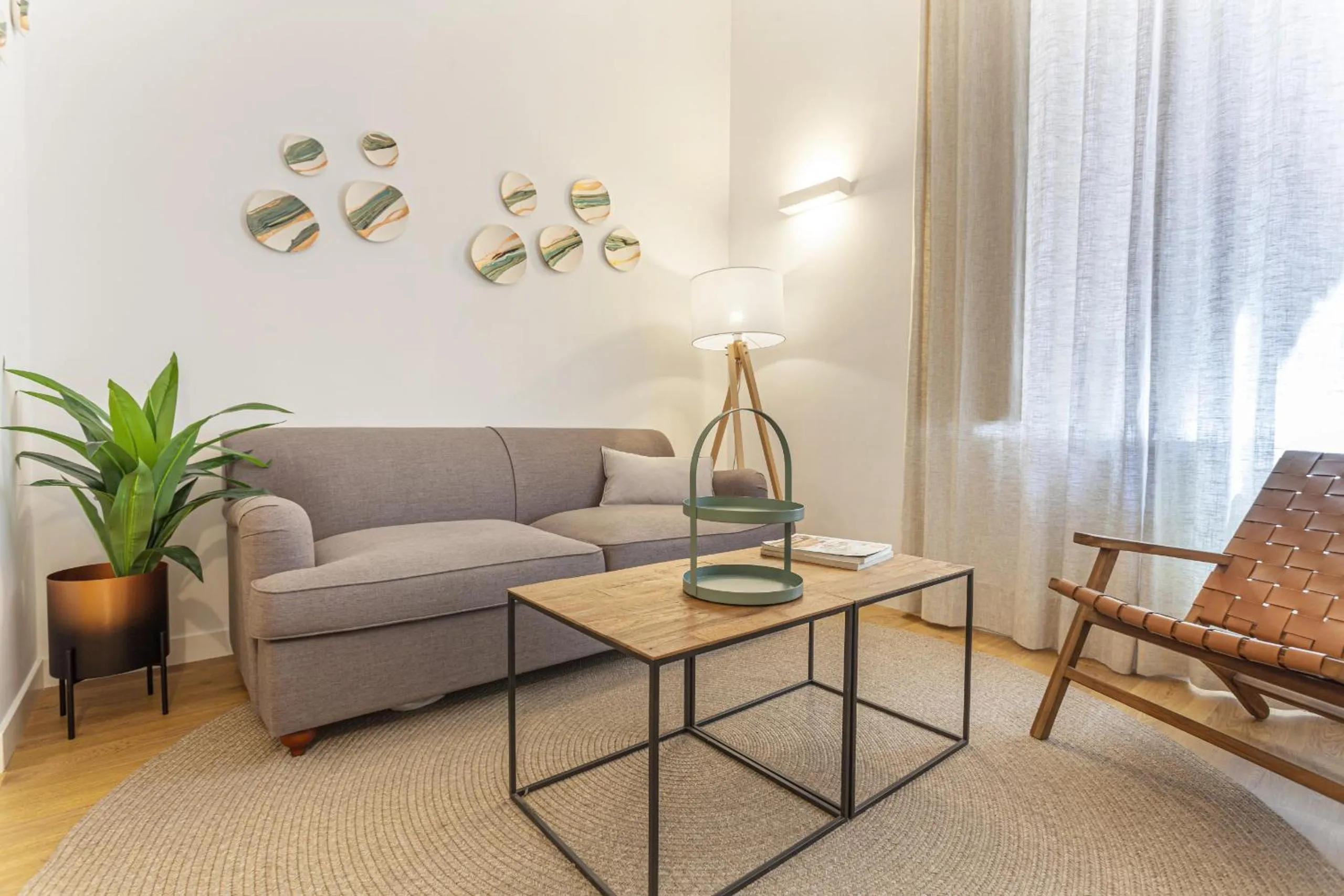 Communal lounge/ TV room in Bellas Artes en Madrid
