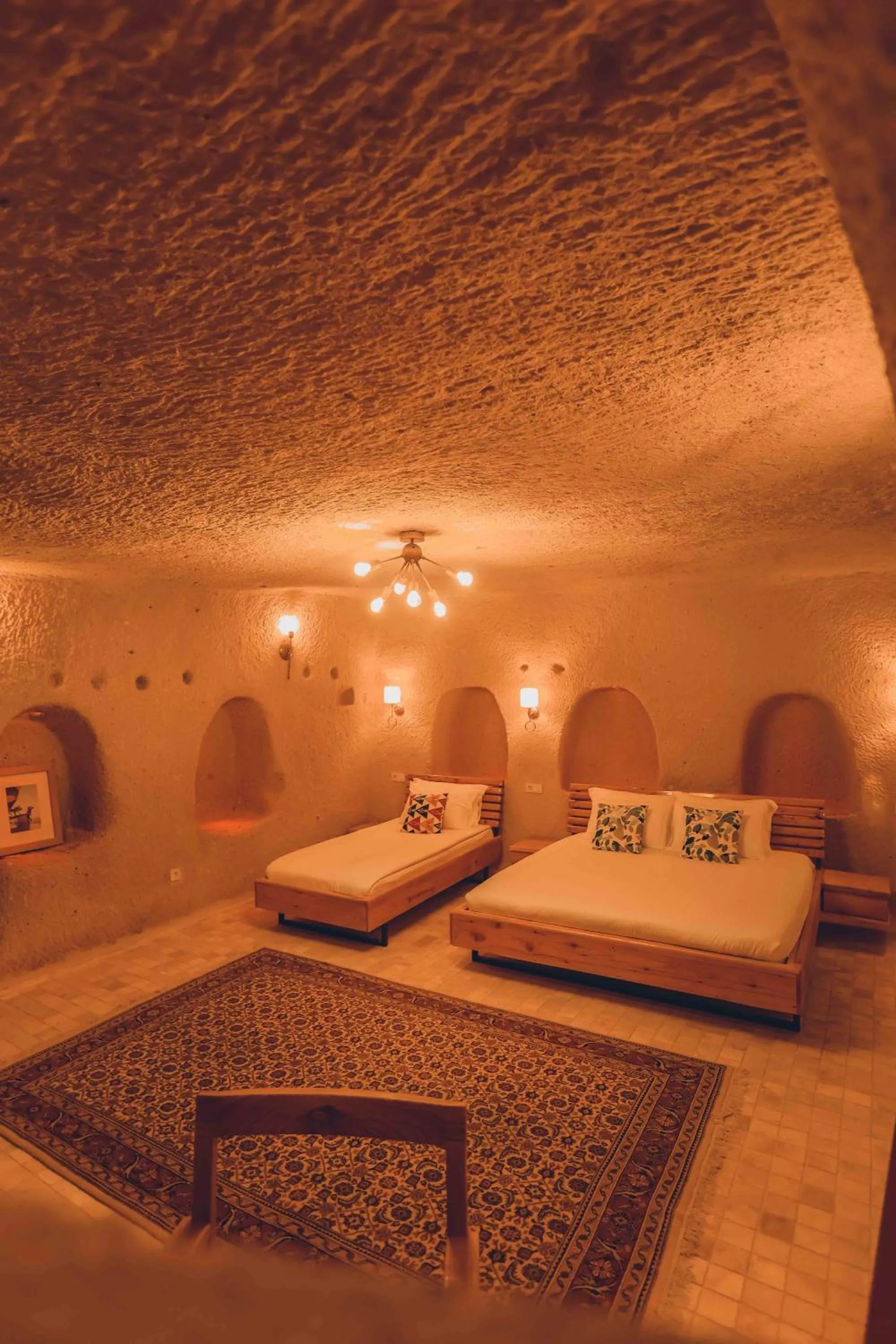 Pinhan Cave Suites