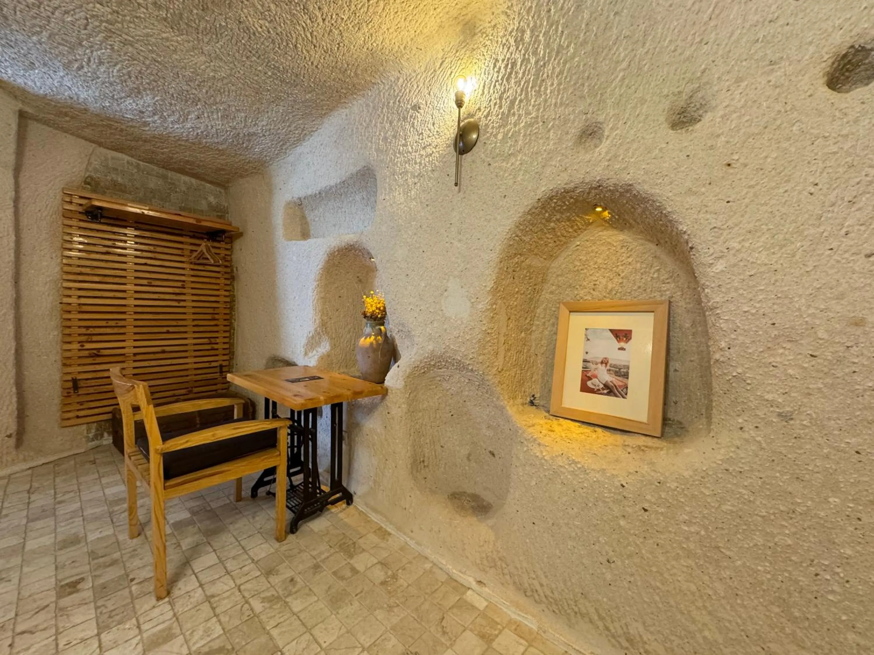 Pinhan Cave Suites