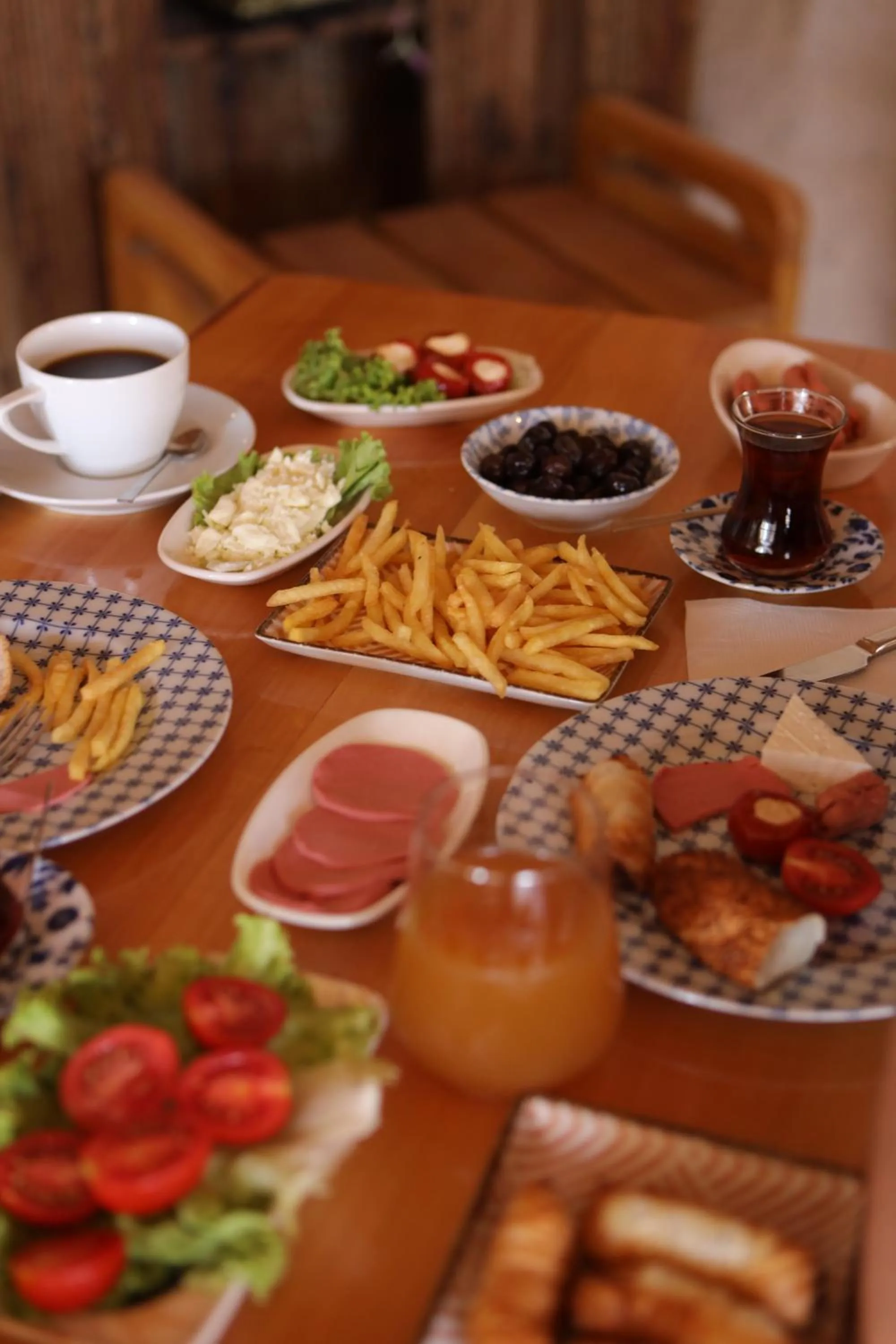 Breakfast in Pinhan Cave Suites