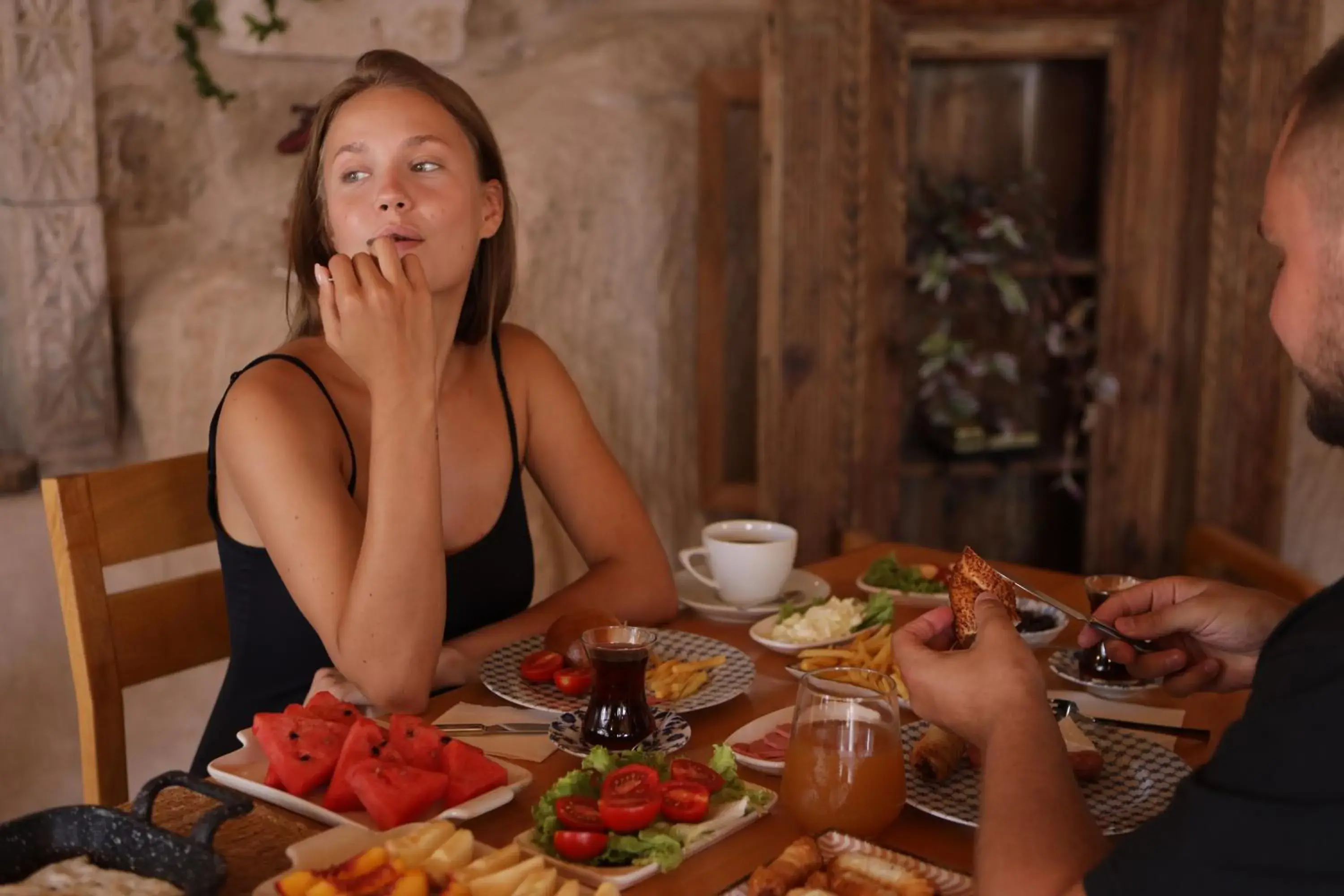 Restaurant/places to eat in Pinhan Cave Suites Restaurant/places to eat in Pinhan Cave Suites