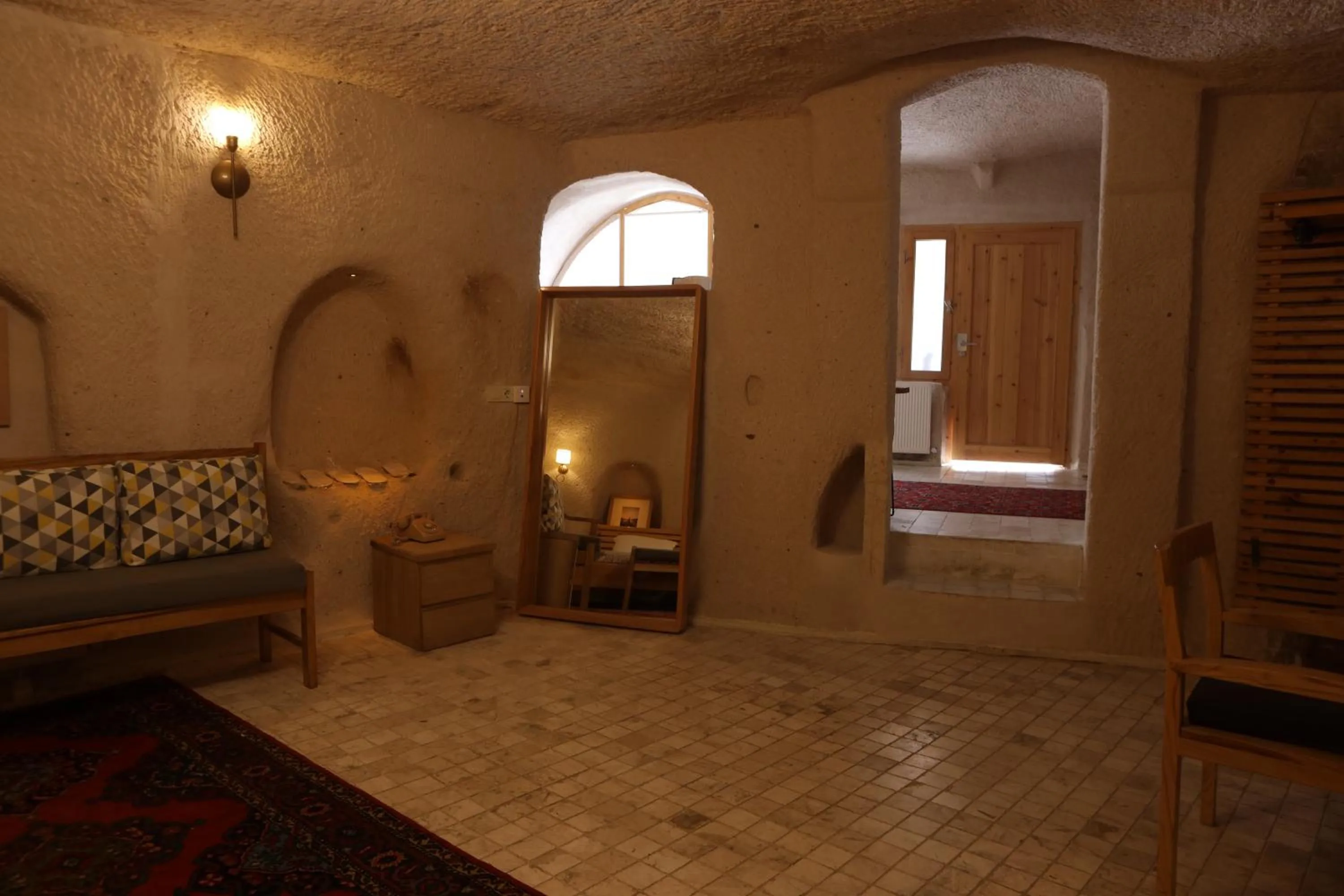Pinhan Cave Suites