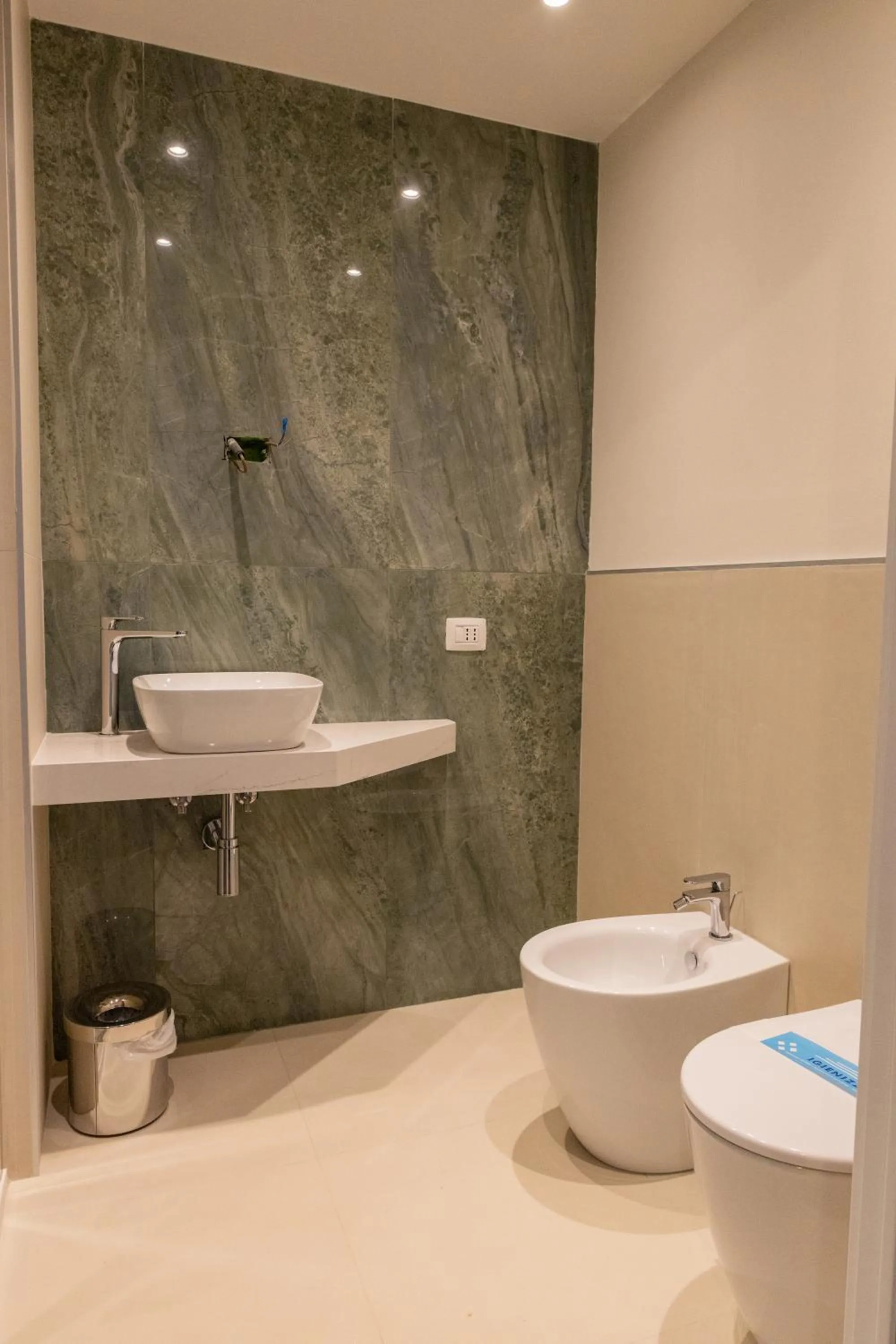 Bathroom in Hotel Shelley e delle Palme, BW Signature Collection