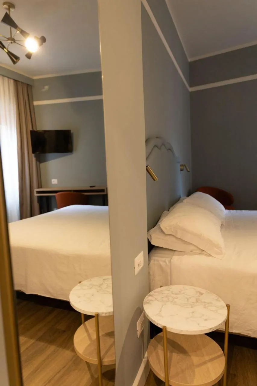 Bedroom, Bed in Hotel Shelley e delle Palme, BW Signature Collection
