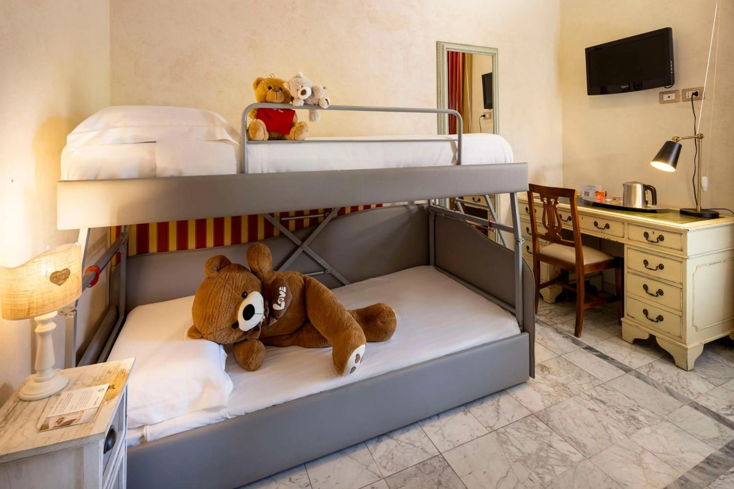 Bedroom, Bed in Hotel Shelley e delle Palme, BW Signature Collection