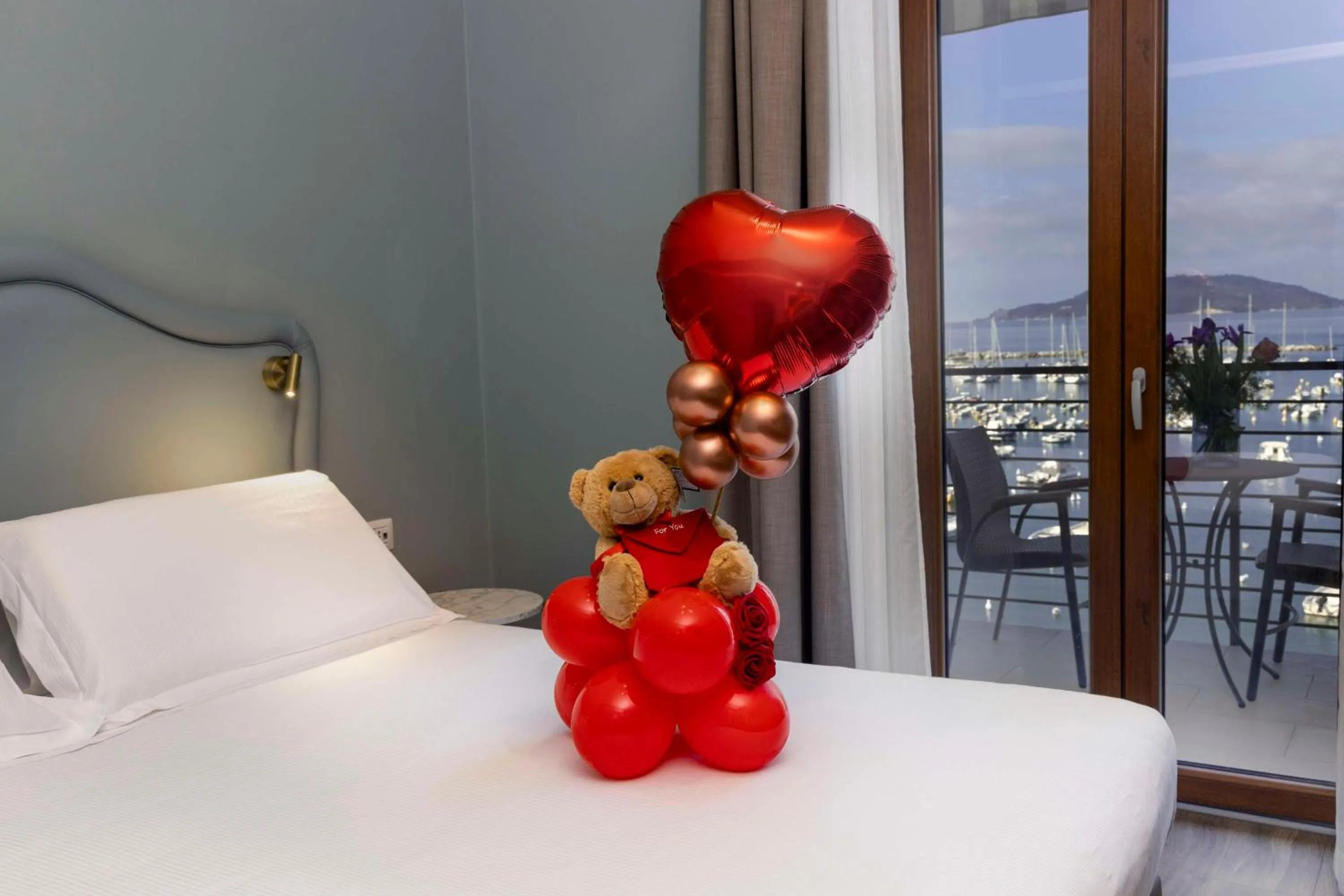 Bedroom, Bed in Hotel Shelley e delle Palme, BW Signature Collection