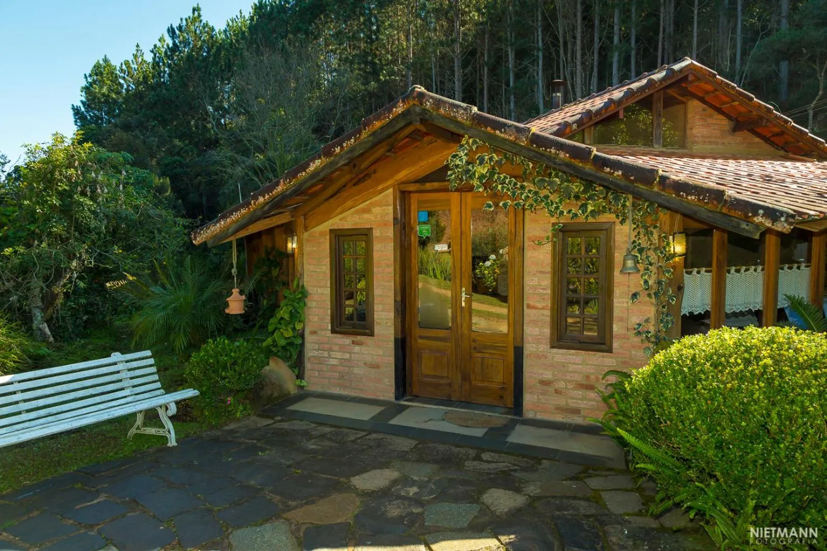 Facade/entrance in Pousada da Oma