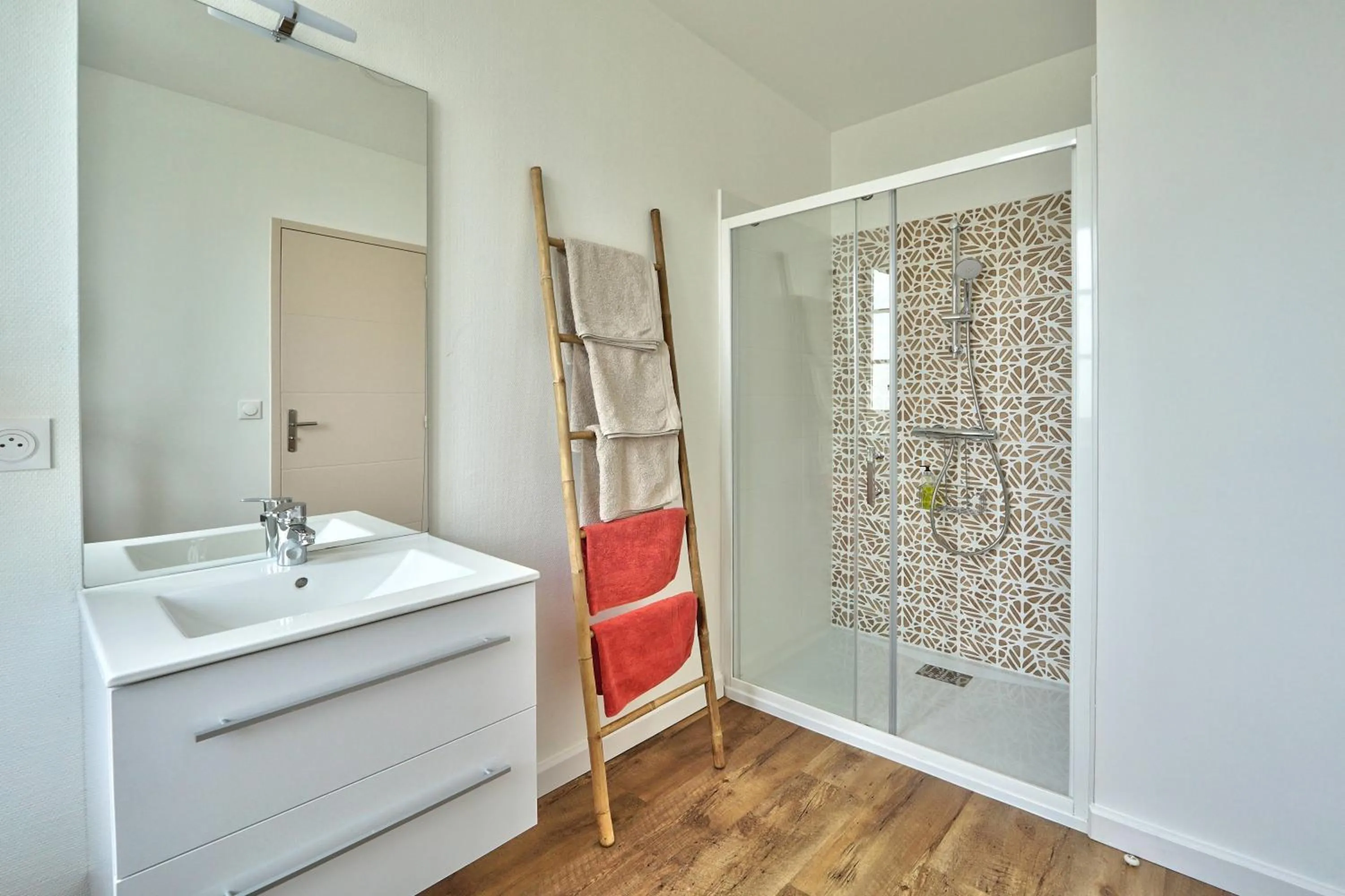 Shower in Auberge Ti'gousket