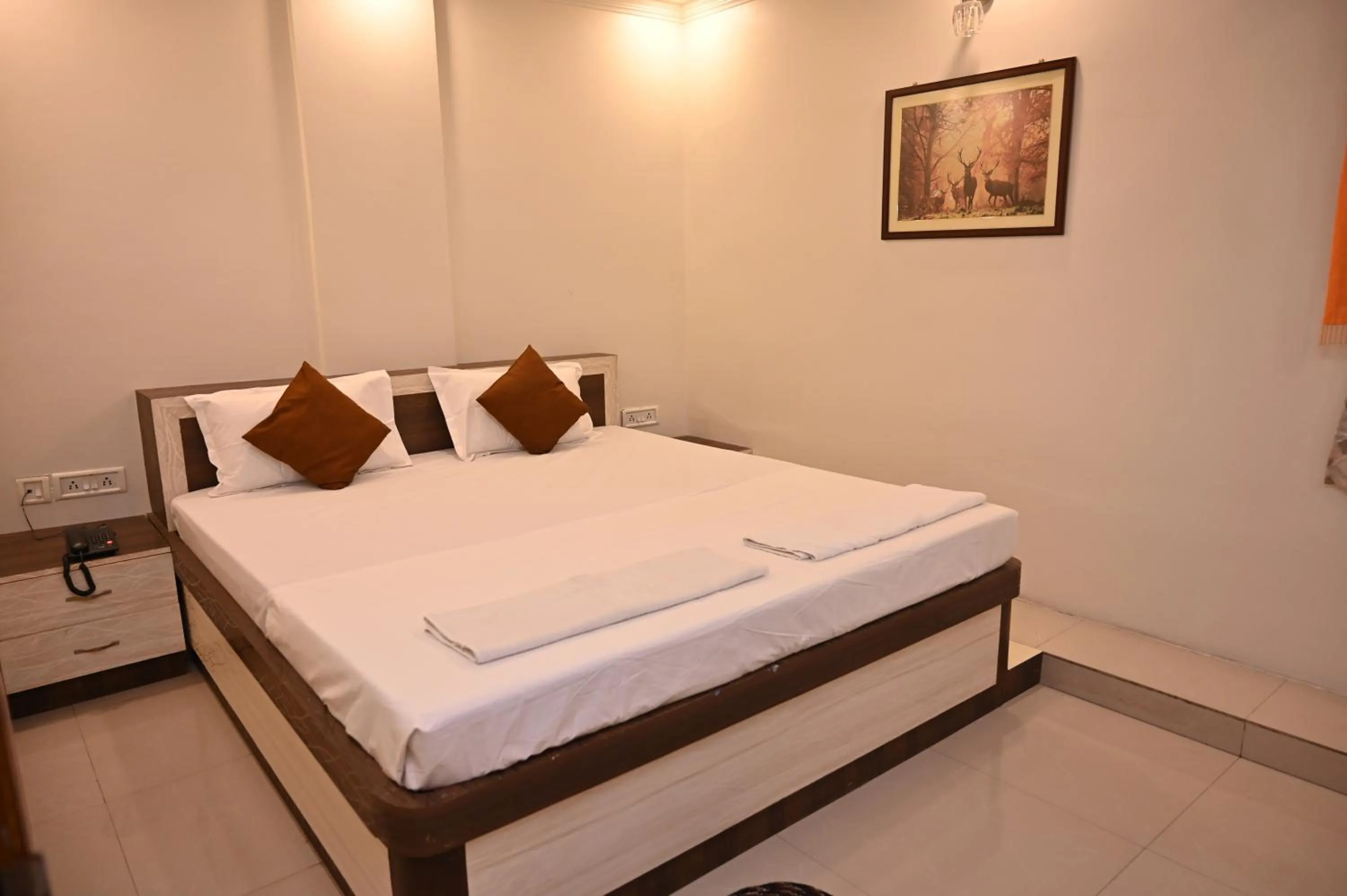 Bed in HOTEL GITANJALI