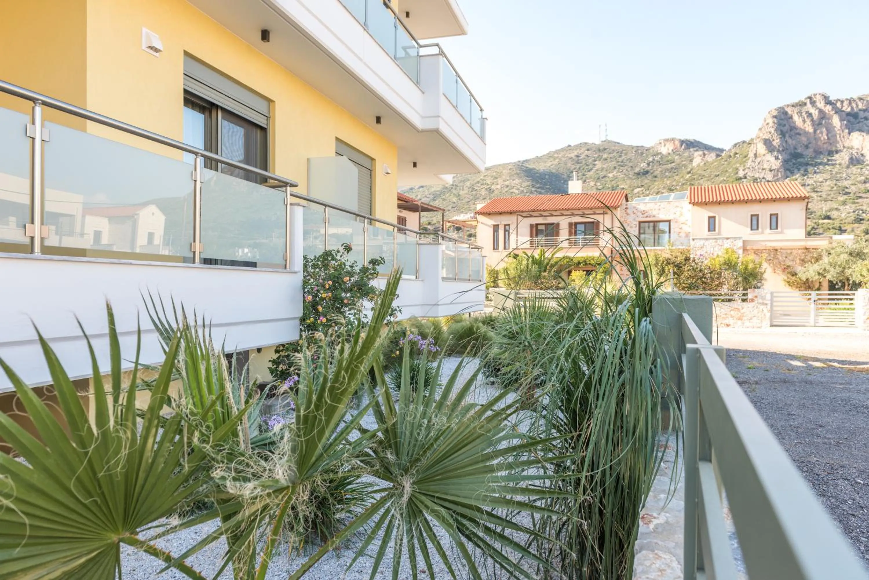 Garden in Evriali Comfort Living