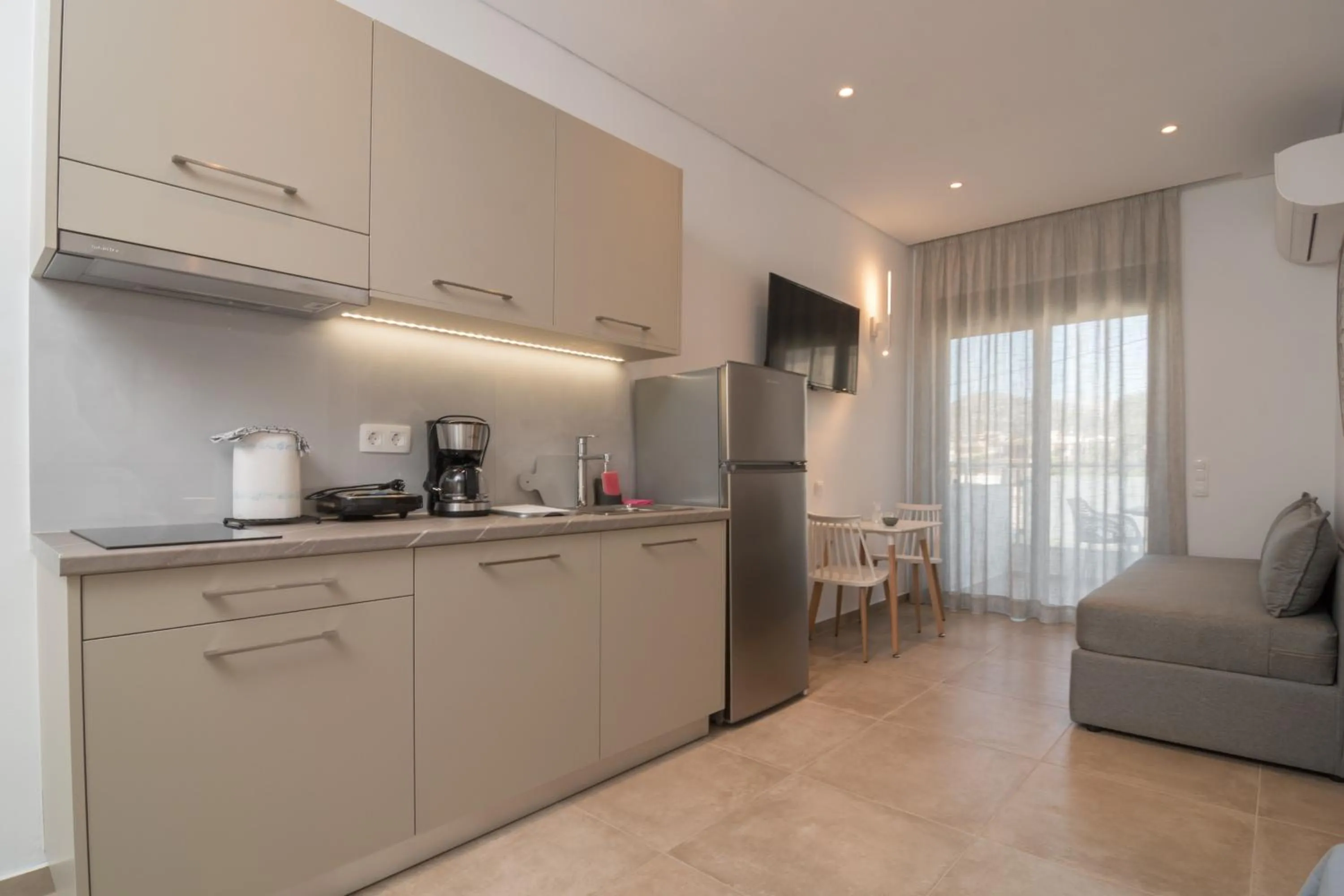 Kitchen or kitchenette in Evriali Comfort Living