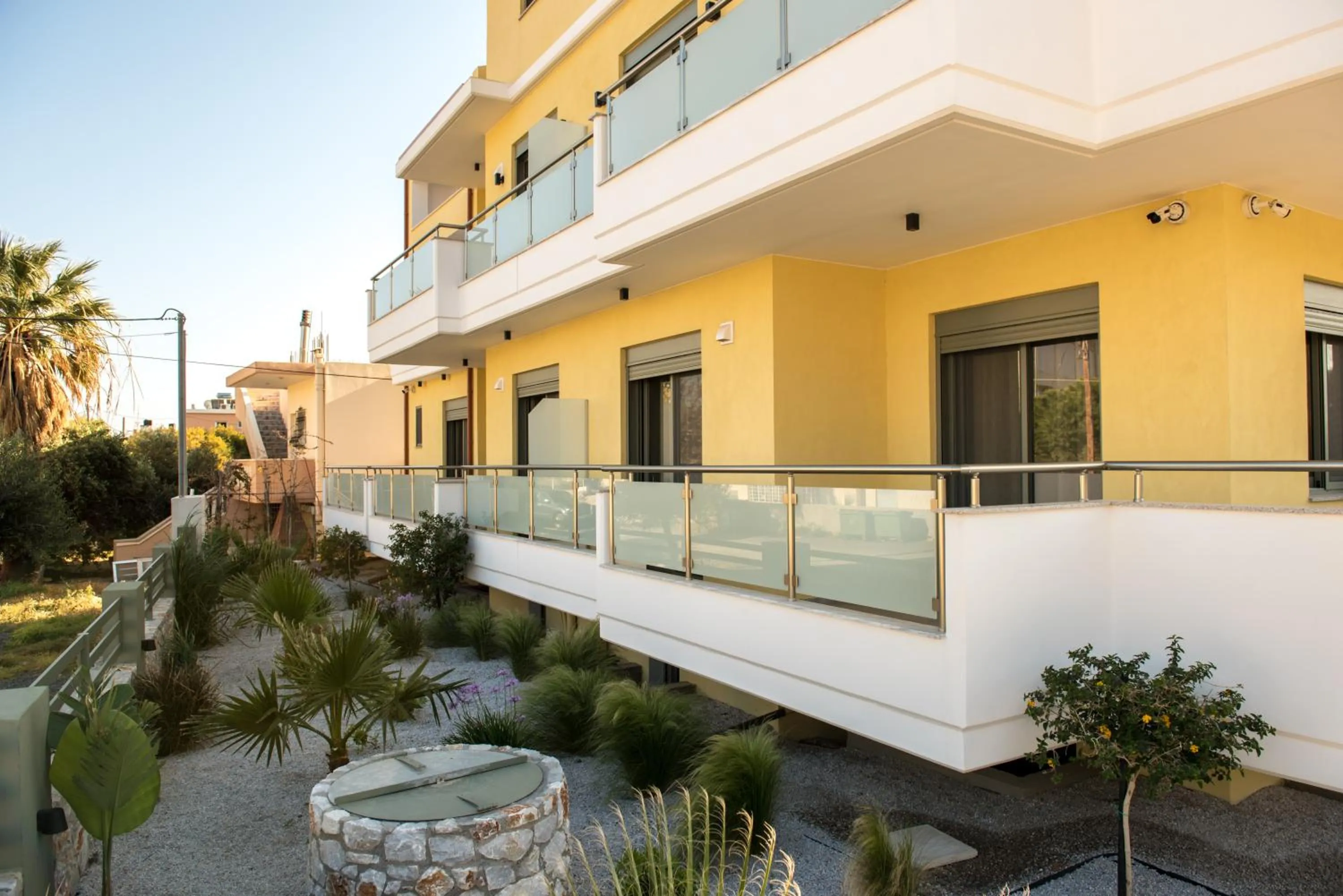 Garden in Evriali Comfort Living