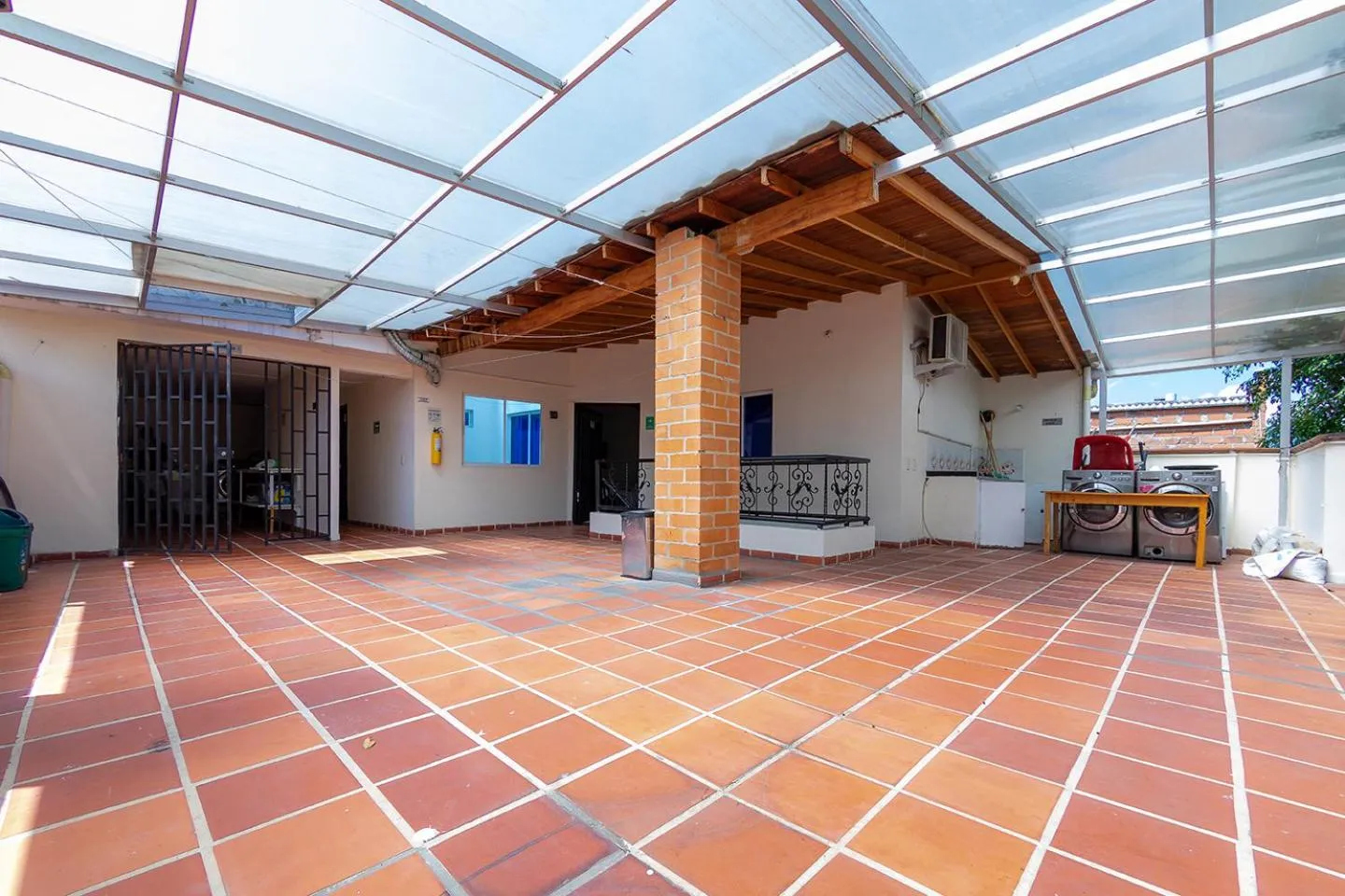 Patio in Hotel Verony San Joaquin