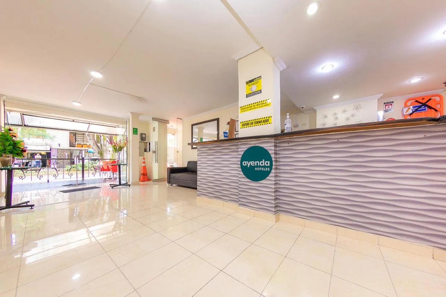 Property building in Hotel Verony San Joaquin