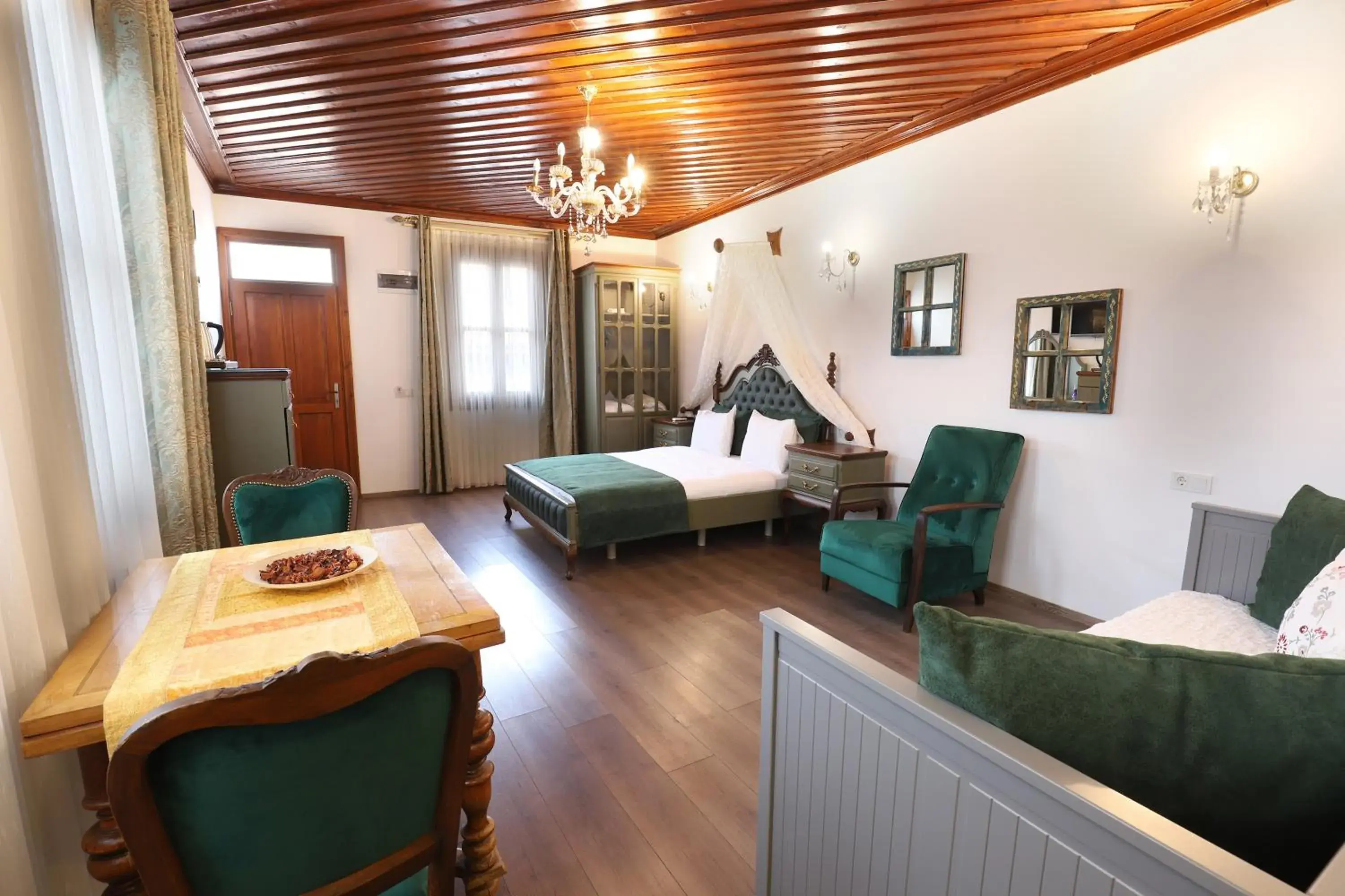 Triple Room with Garden View in White Garden Hotel-Adult Only Triple Room with Garden View in White Garden Hotel-Adult Only