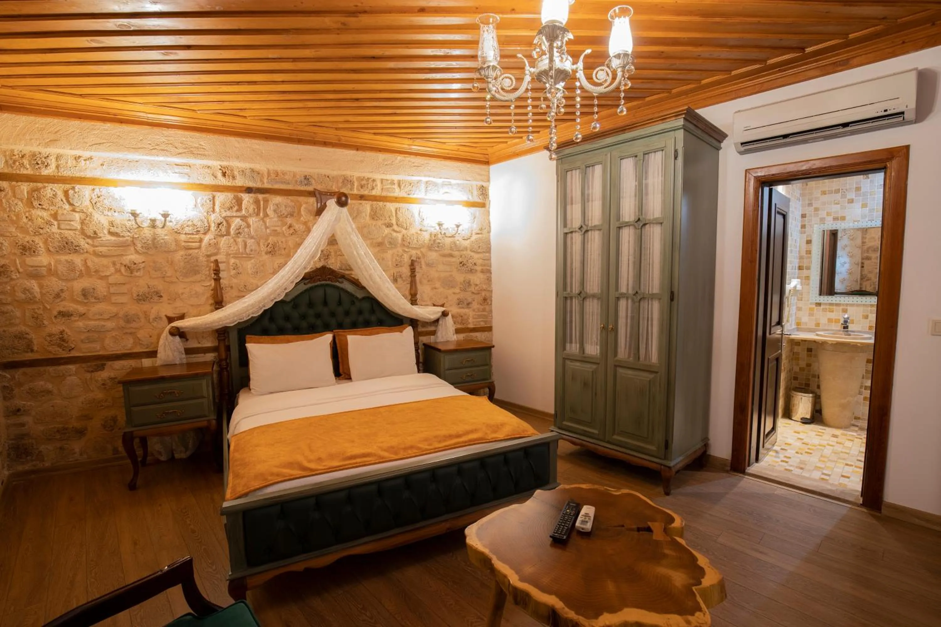 Bed in White Garden Hotel-Adult Only