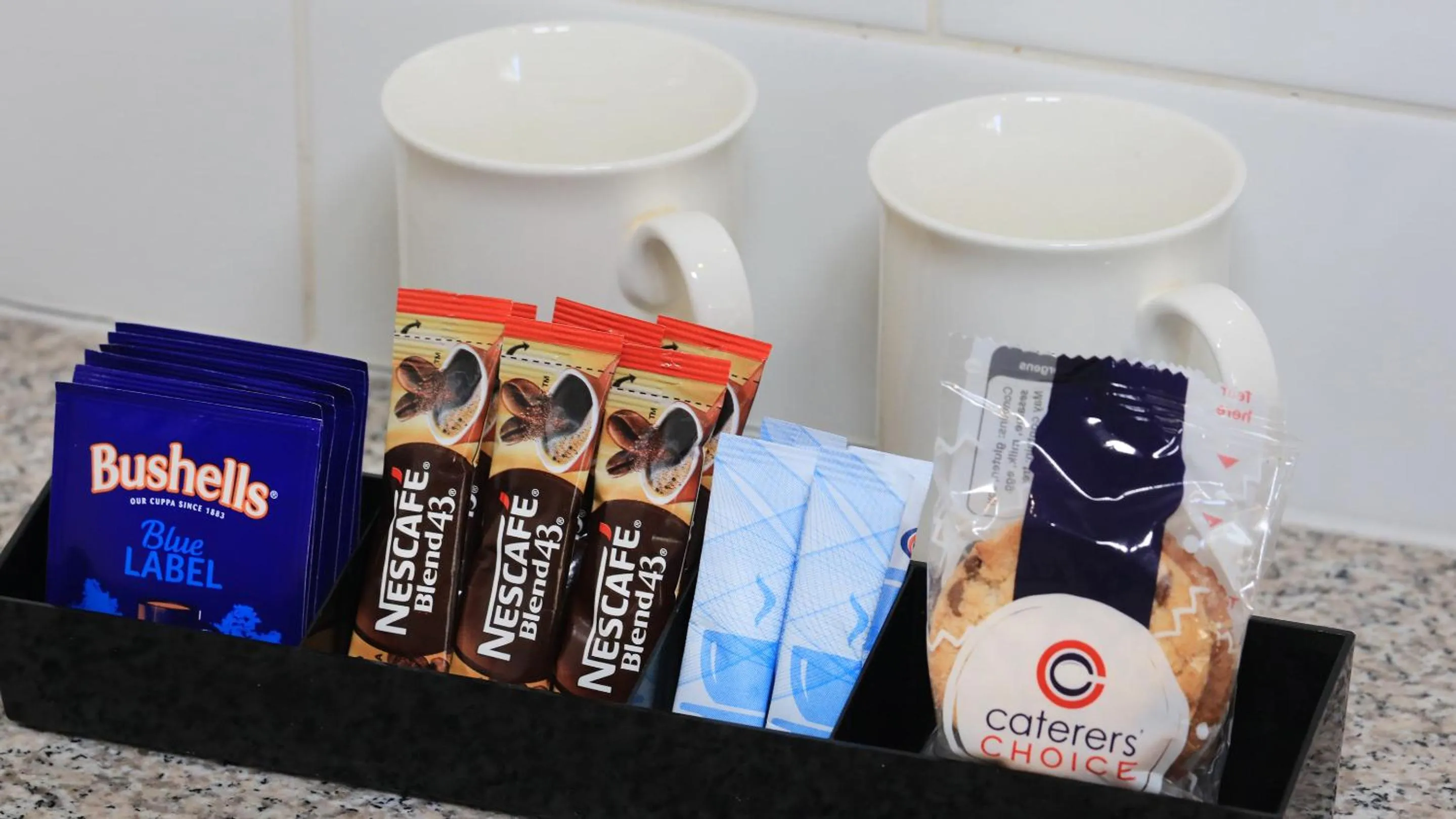 Coffee/tea facilities in Emerald Gardens Motel & Apartments