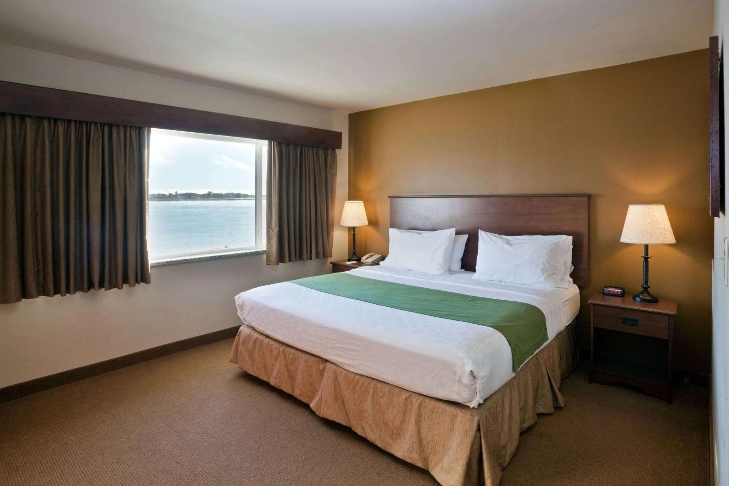 Photo of the whole room, Bed in AmericInn by Wyndham Fort Pierre Conference Center