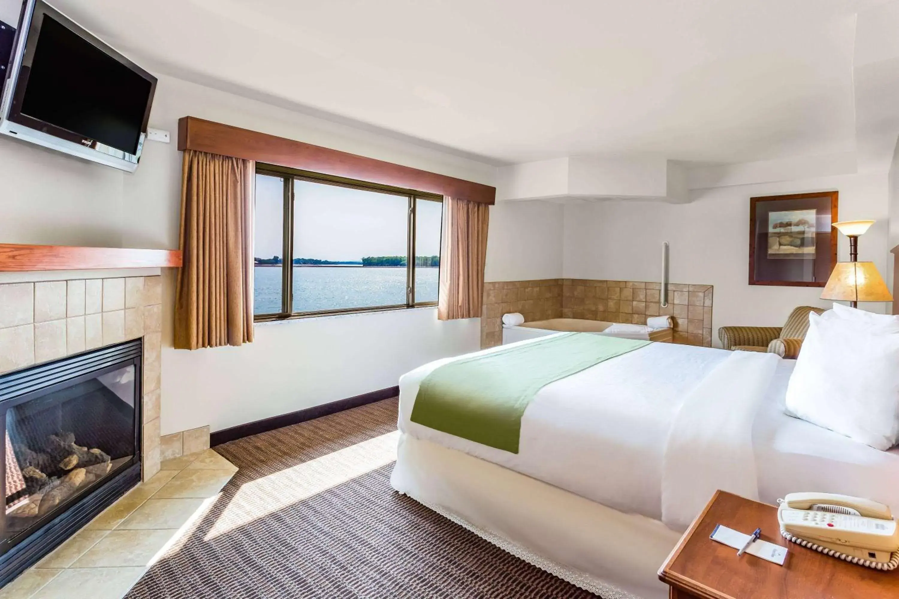 Bed in AmericInn by Wyndham Fort Pierre Conference Center Bed in AmericInn by Wyndham Fort Pierre Conference Center