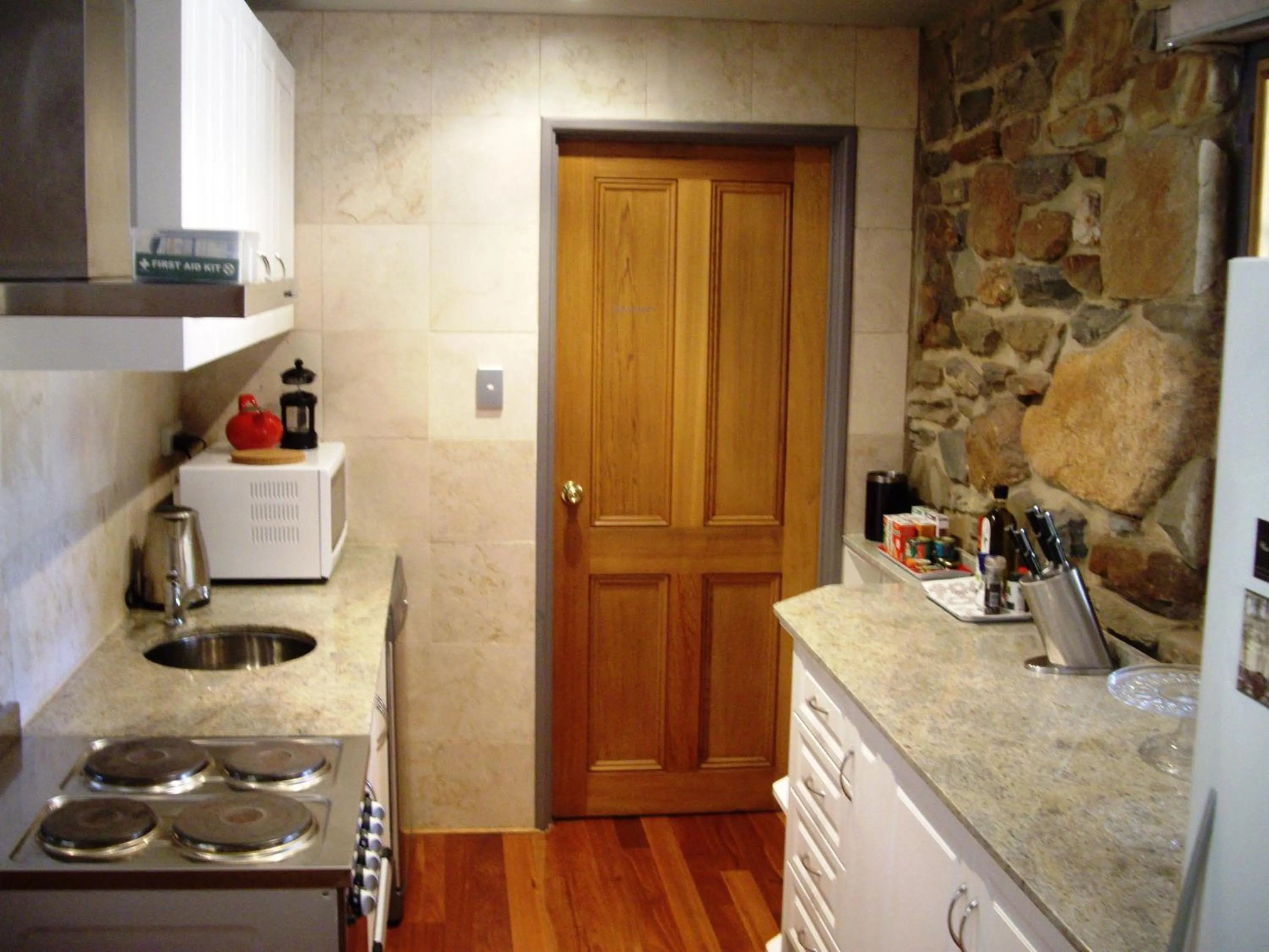 Kitchen or kitchenette in 1860 Wine Country Cottages