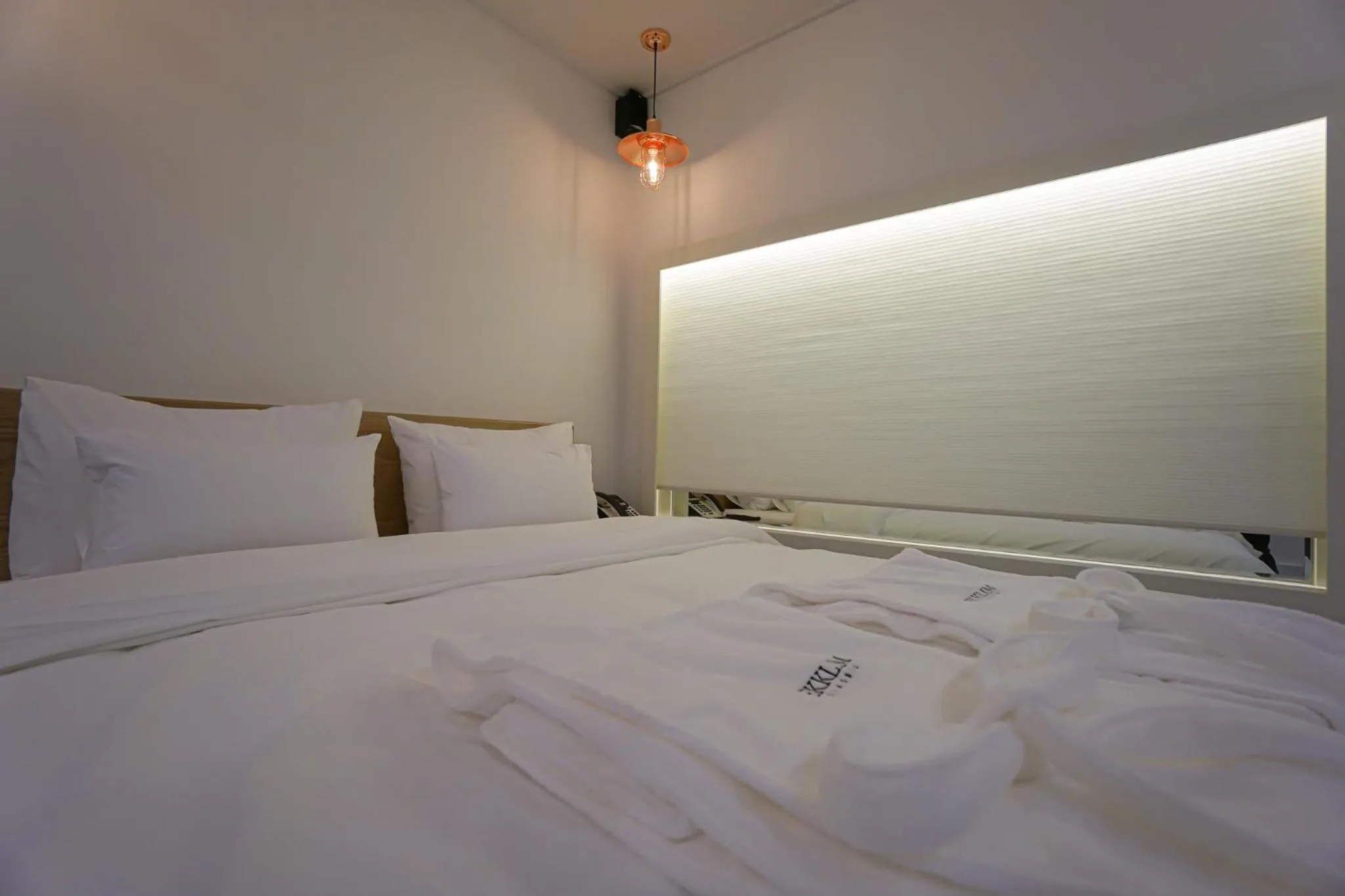 Photo of the whole room, Bed in EKklim Classic Hotel