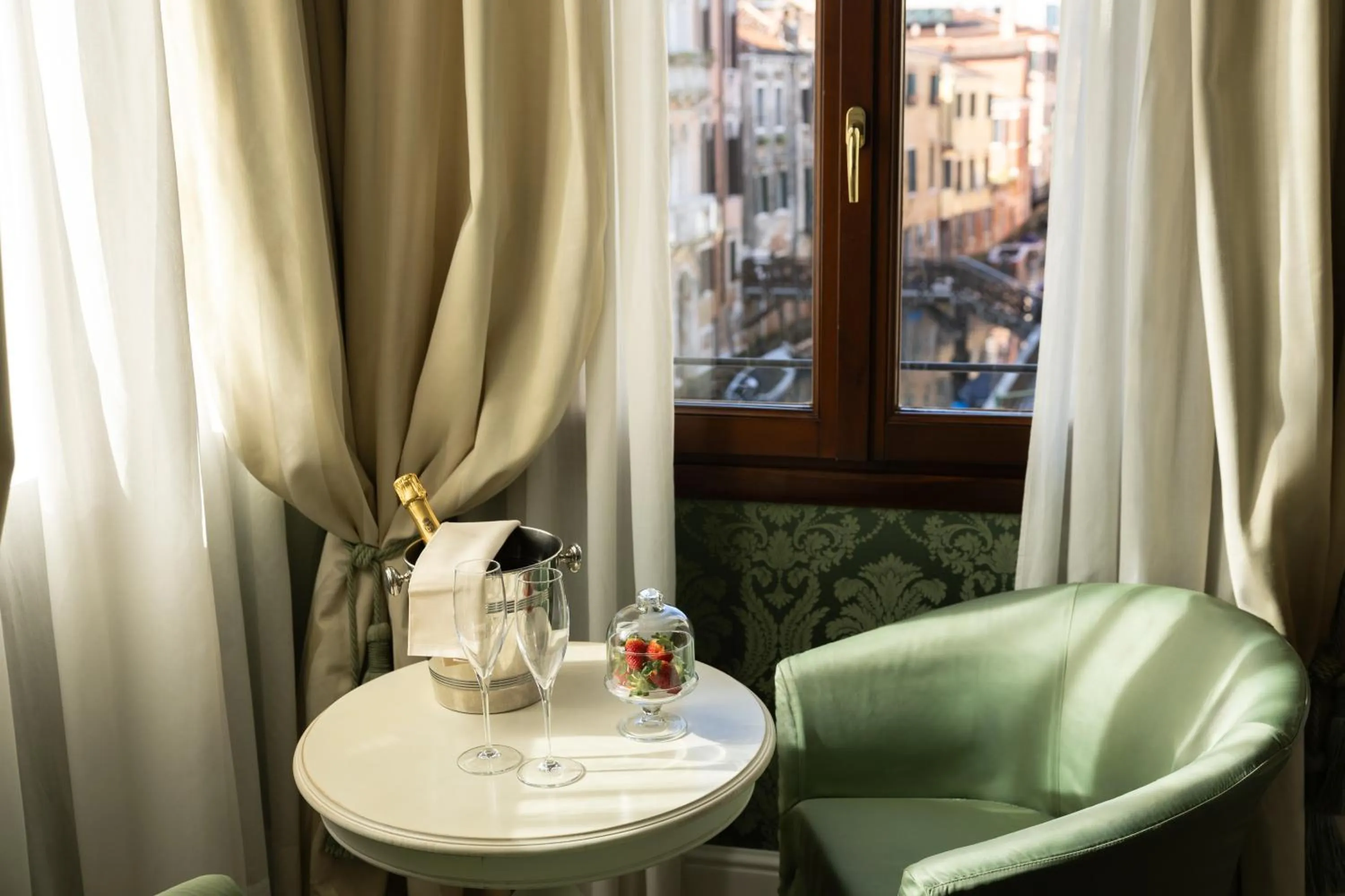 Bedroom in Maison Venezia | UNA Esperienze