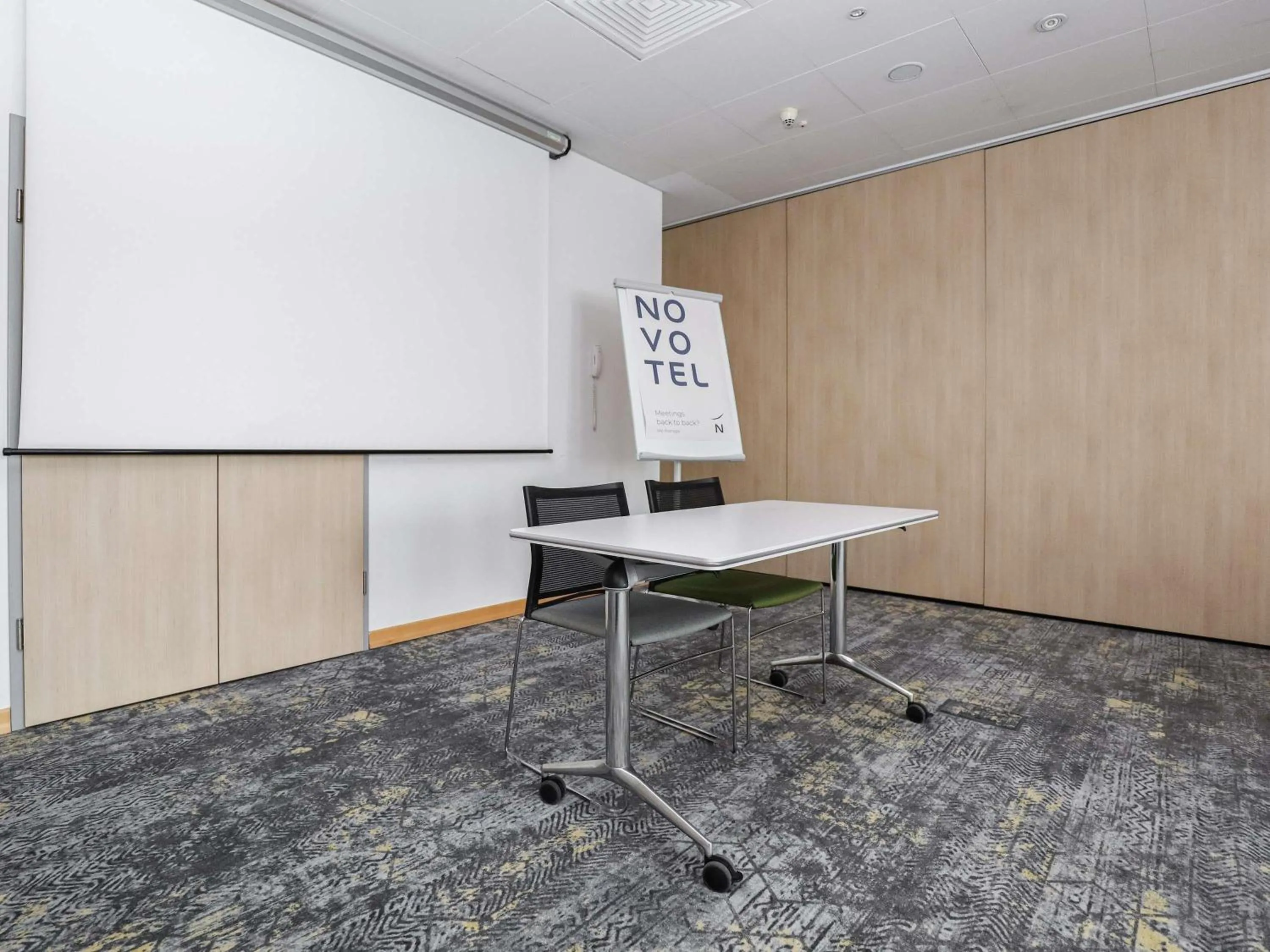 Meeting/conference room in Novotel Poznań Malta