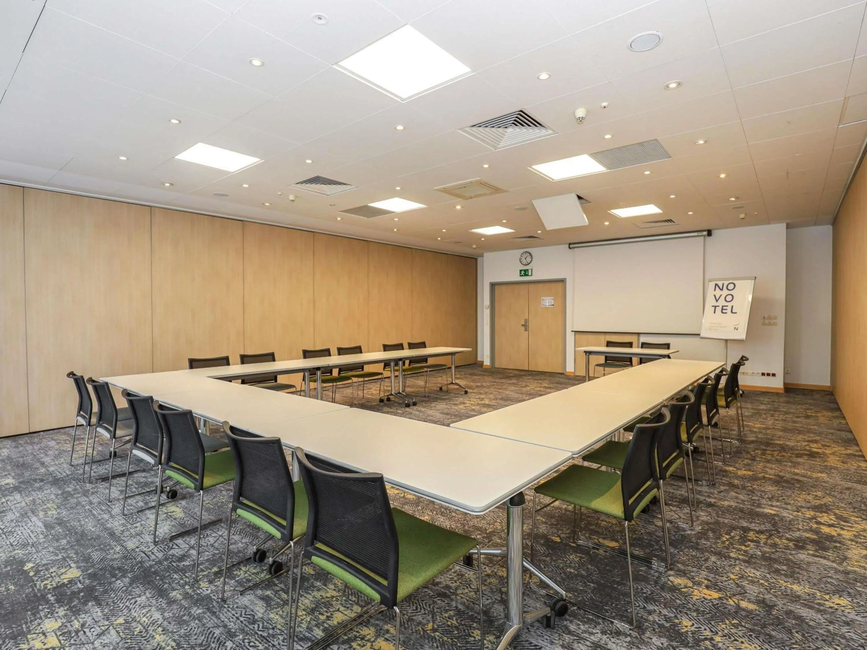 Meeting/conference room in Novotel Poznań Malta