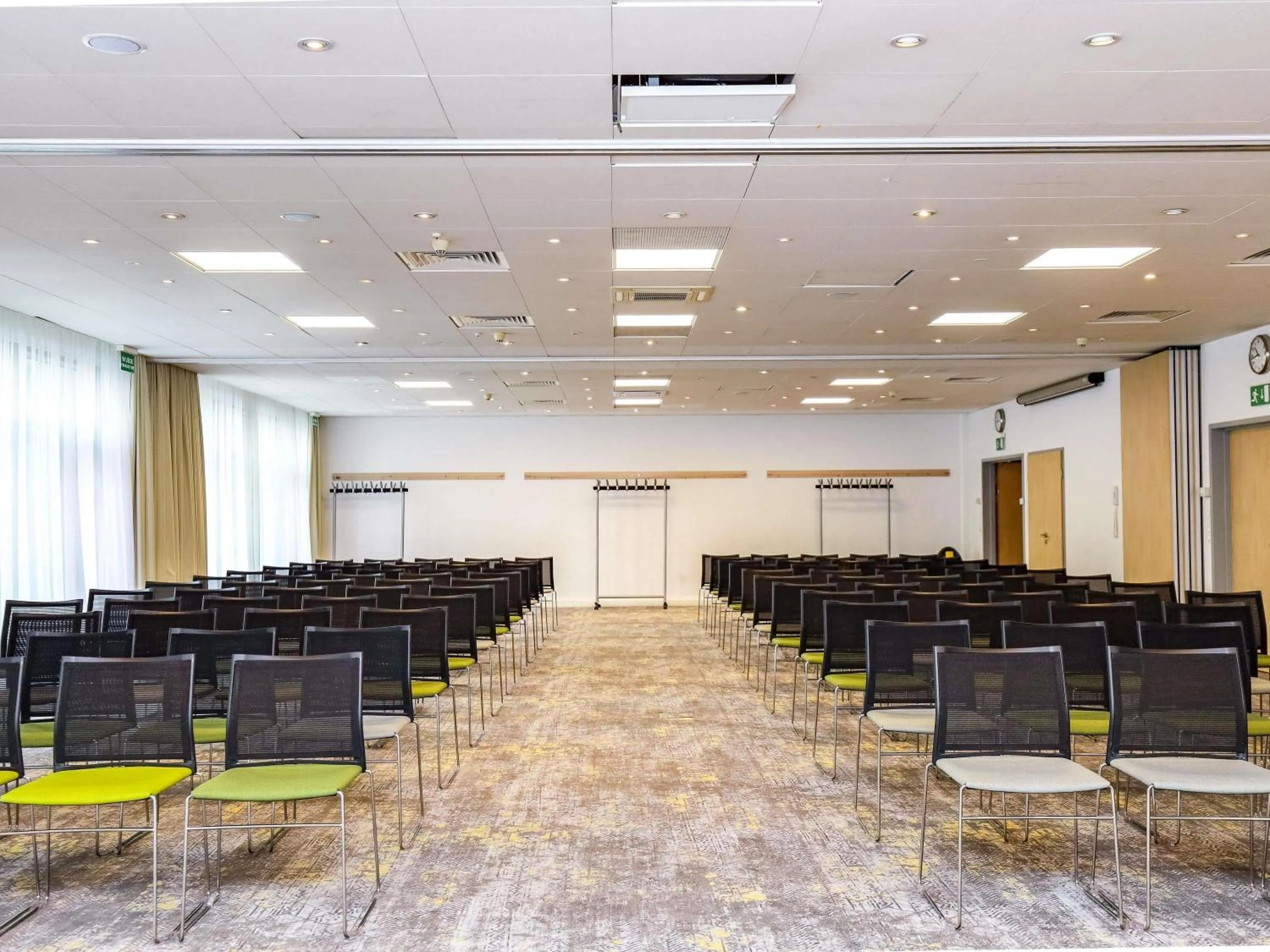 Meeting/conference room in Novotel Poznań Malta