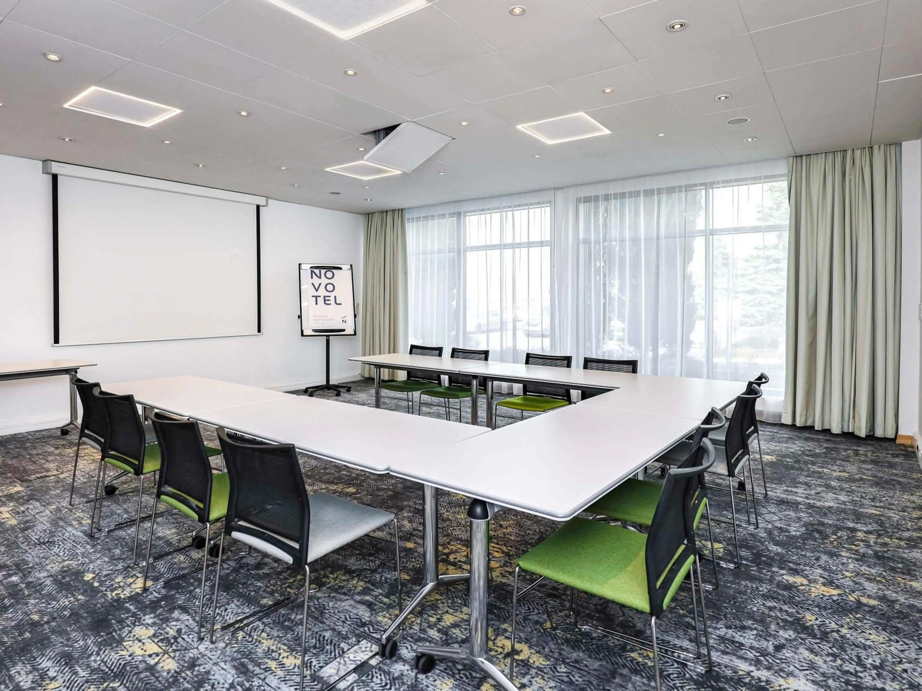 Meeting/conference room in Novotel Poznań Malta